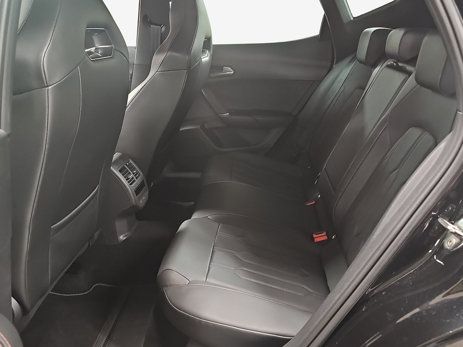 CUPRA Formentor 1.4 e-HYBRID pHEV DSG-image-12