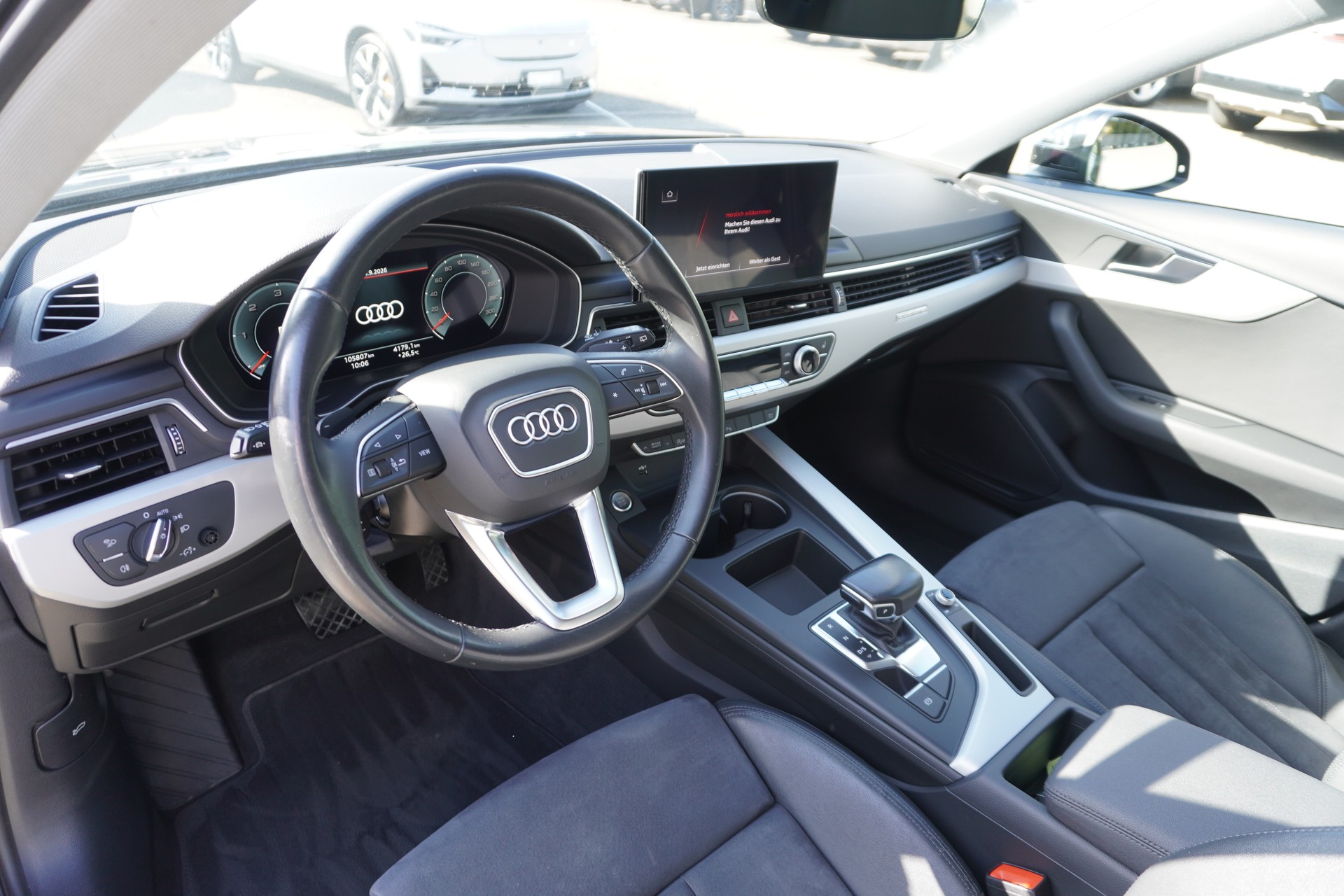 AUDI A4 Avant 40 TDI quattro S-tronic-image-16