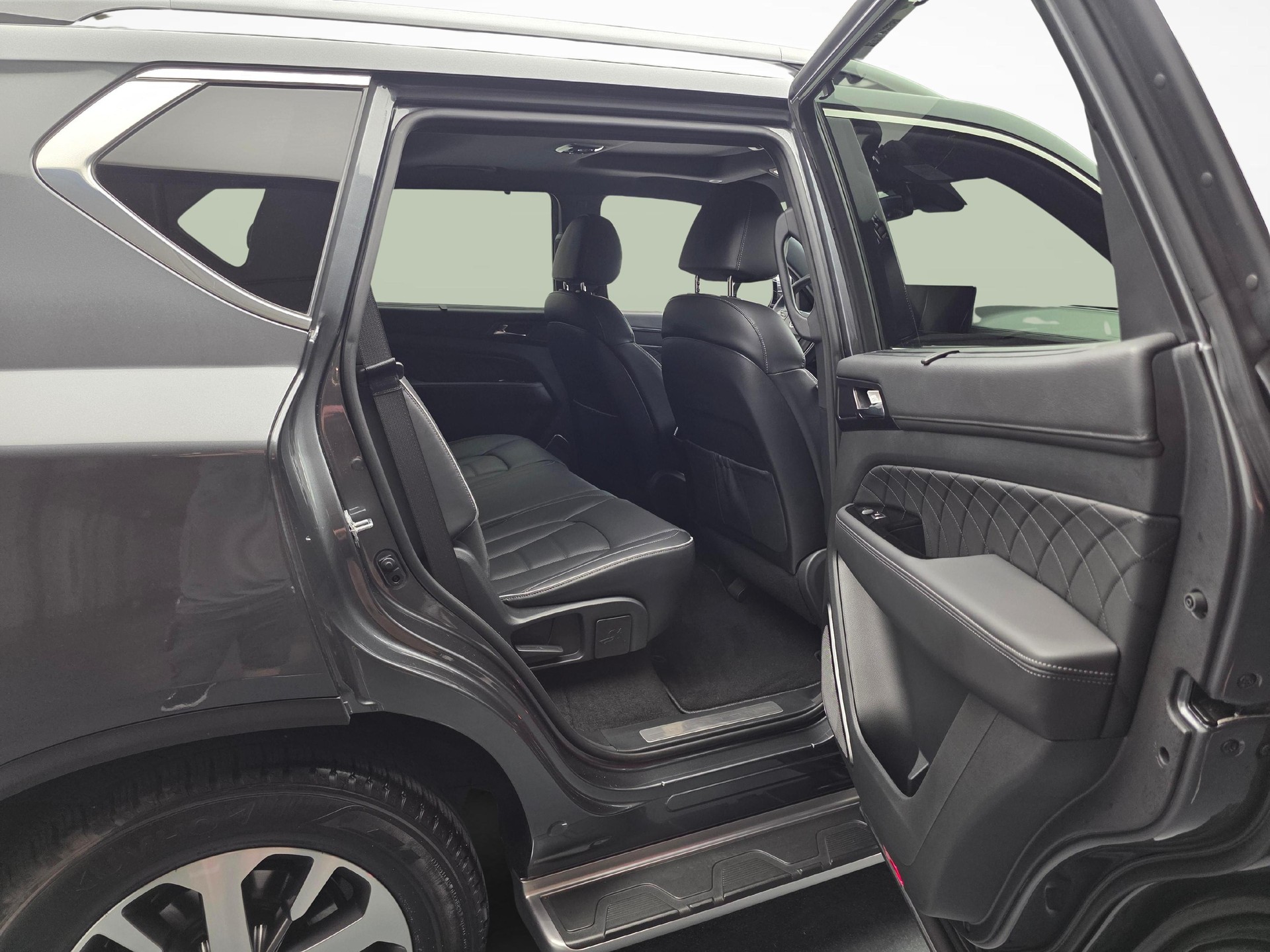 KGM-SsangYong Rexton RX 2.2 TD Blackline-image-10