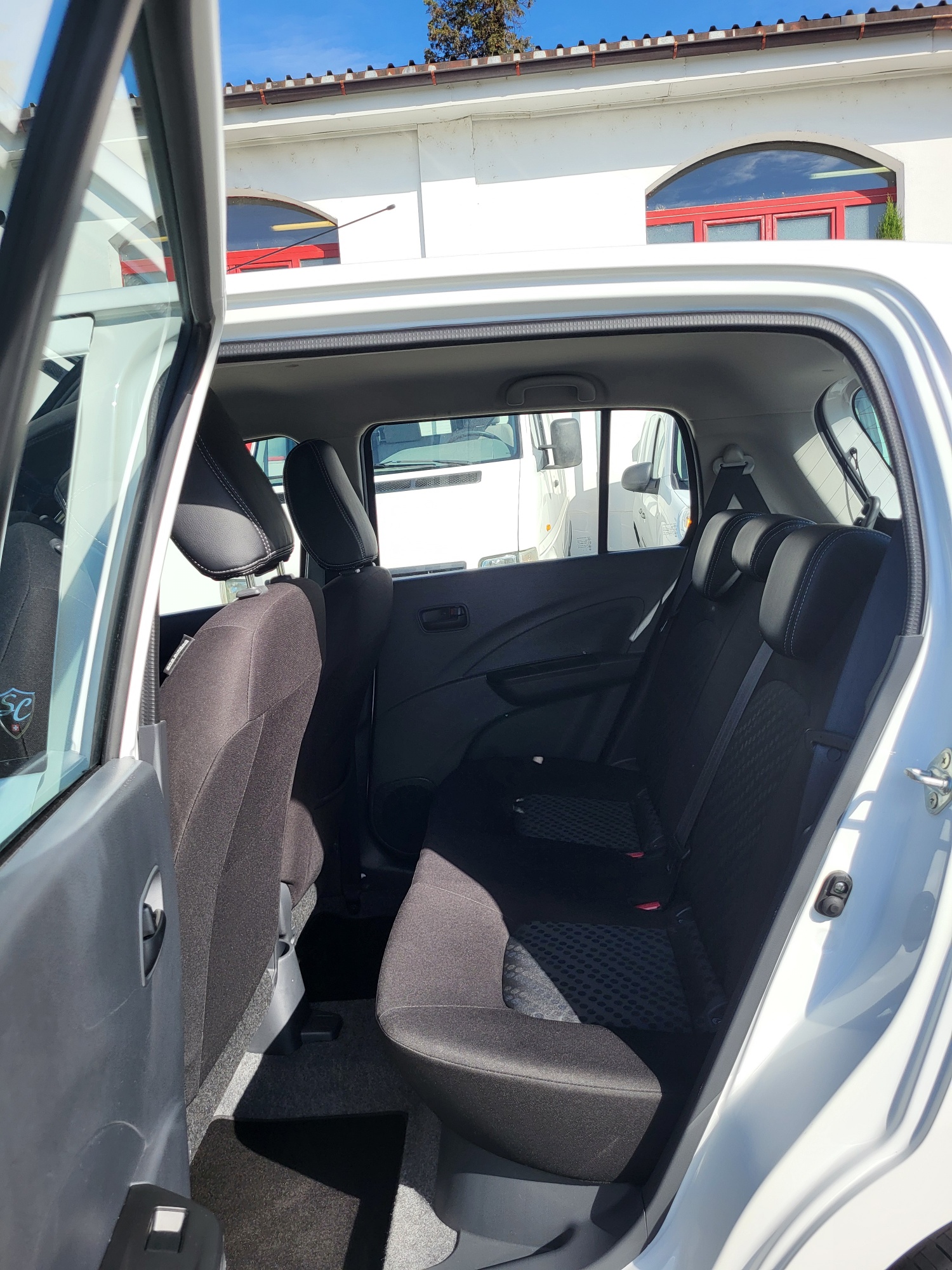 SUZUKI Celerio 1.0 Sergio Cellano Top AGS-image-13