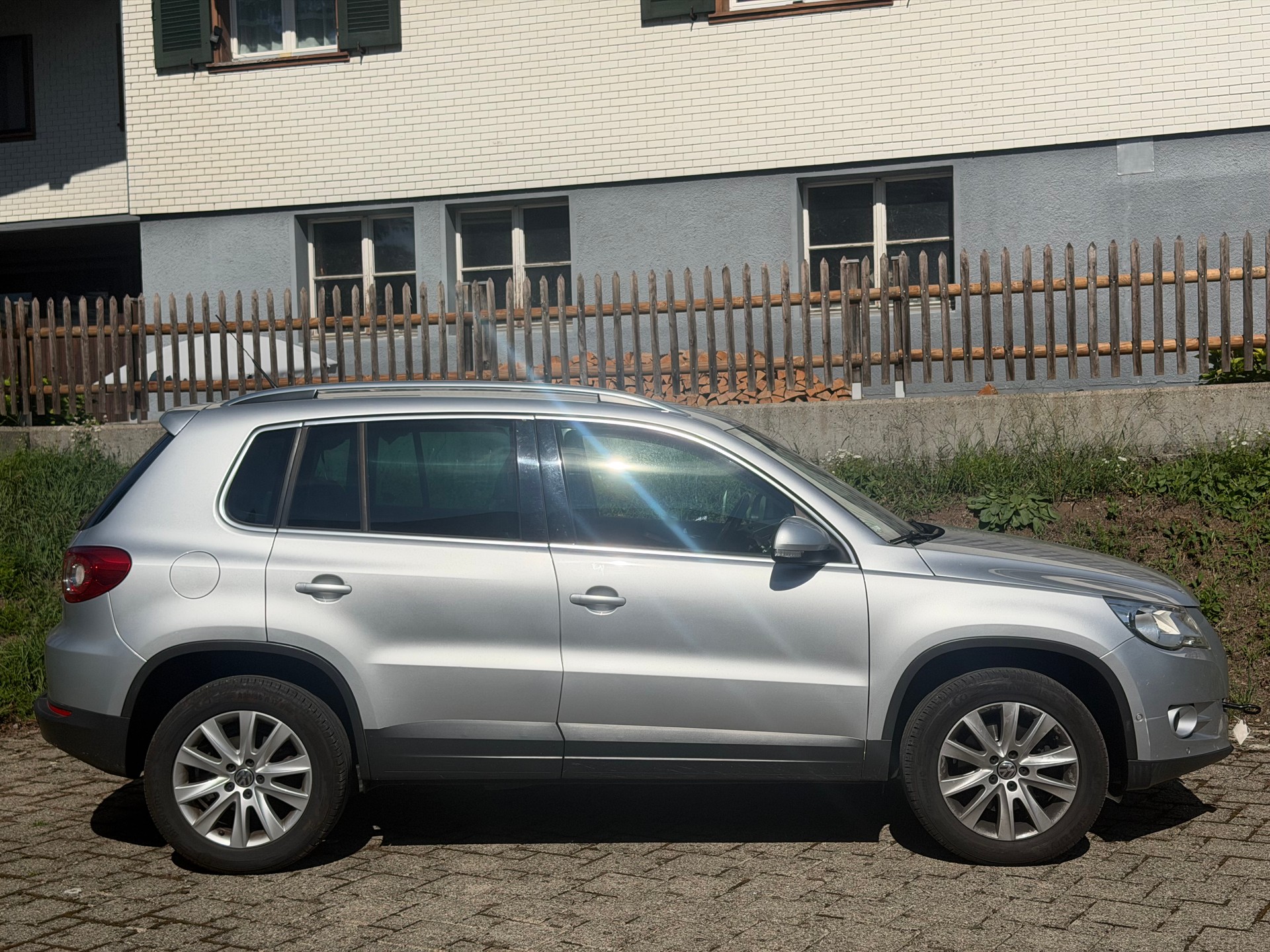 VW Tiguan 2.0 TSI Sport&Style Tiptronic-image-2
