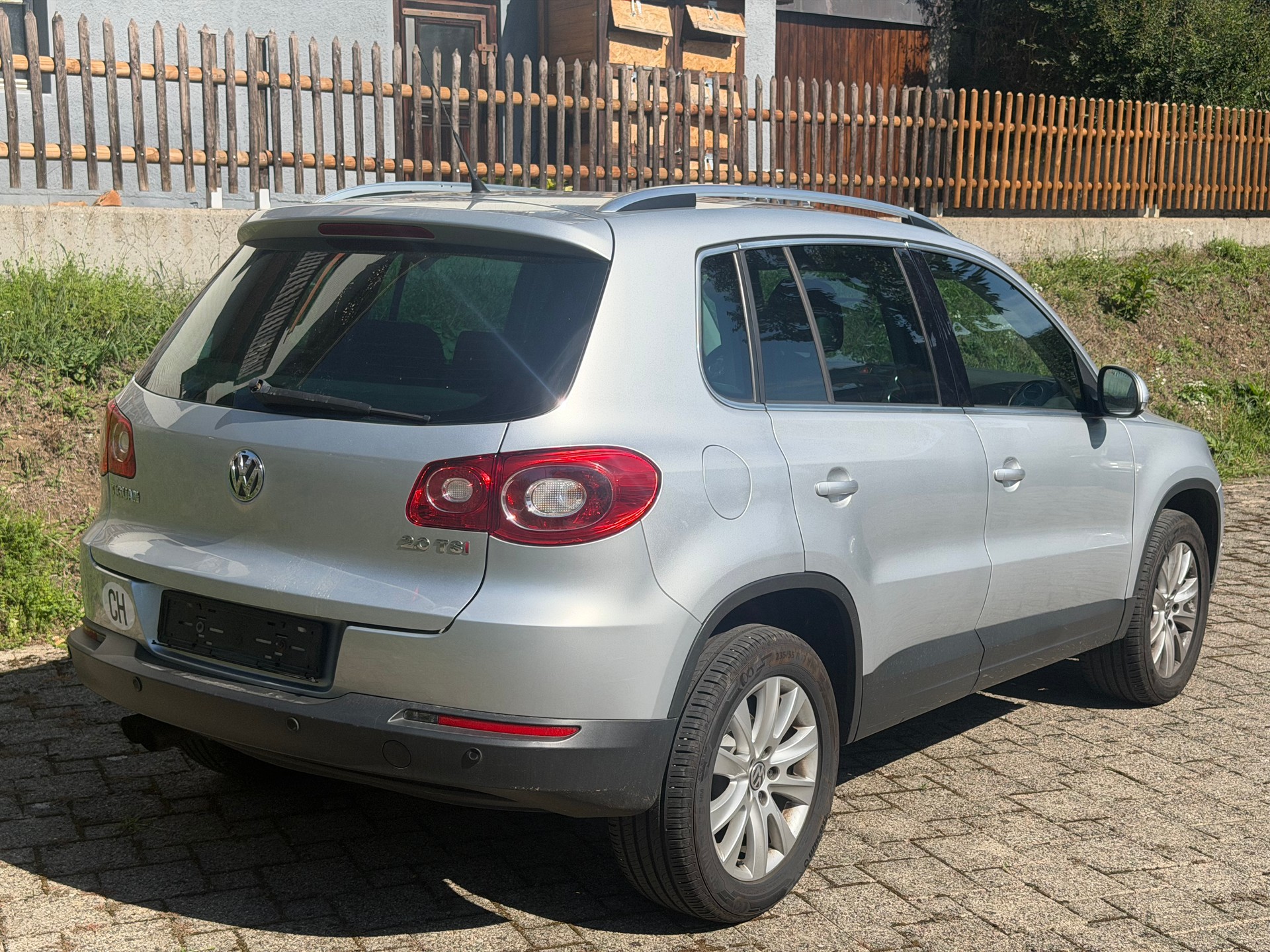 VW Tiguan 2.0 TSI Sport&Style Tiptronic-image-4