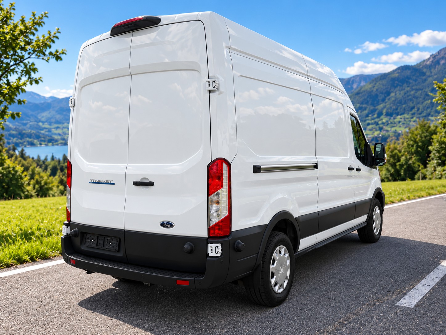 FORD E-Transit Van 350 L3 H3 Trend RWD 68kWh-image-2