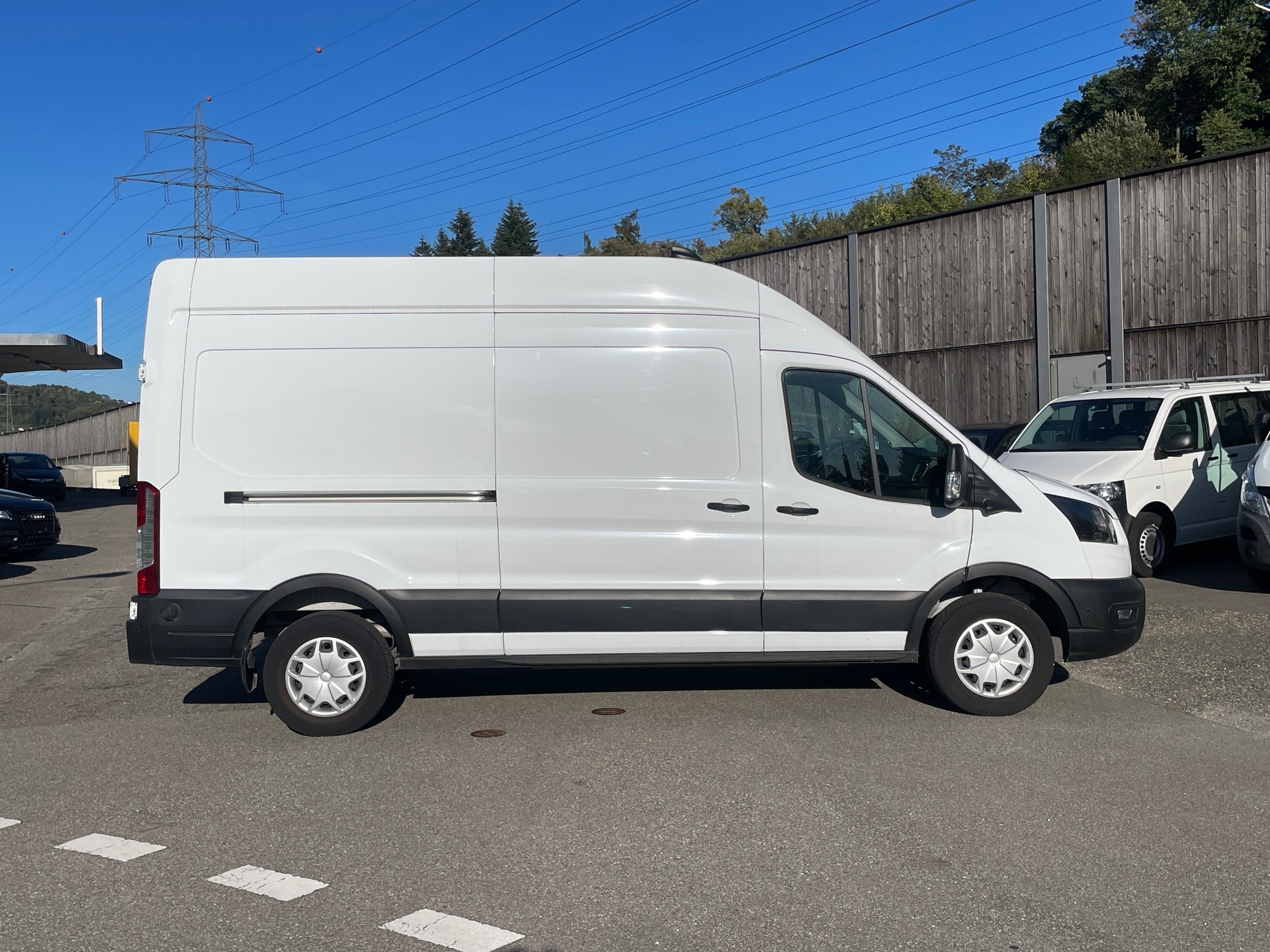 FORD E-Transit Van 350 L3 H3 Trend RWD 68kWh-image-5