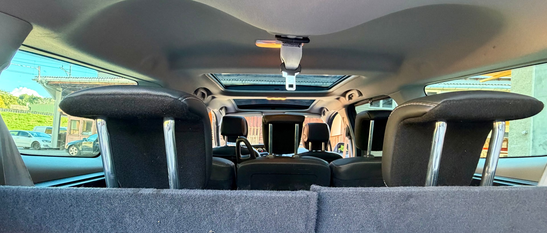 RENAULT Grand Scénic 1.5 dCi Automat, 7 Plãtze, Leder, Kamera, Panorama-image-19