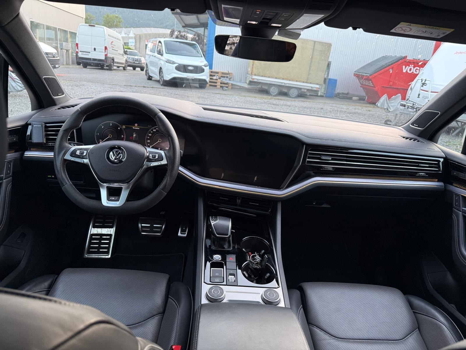 VW 3.0 V6 TDI 286 R-Line-image-3