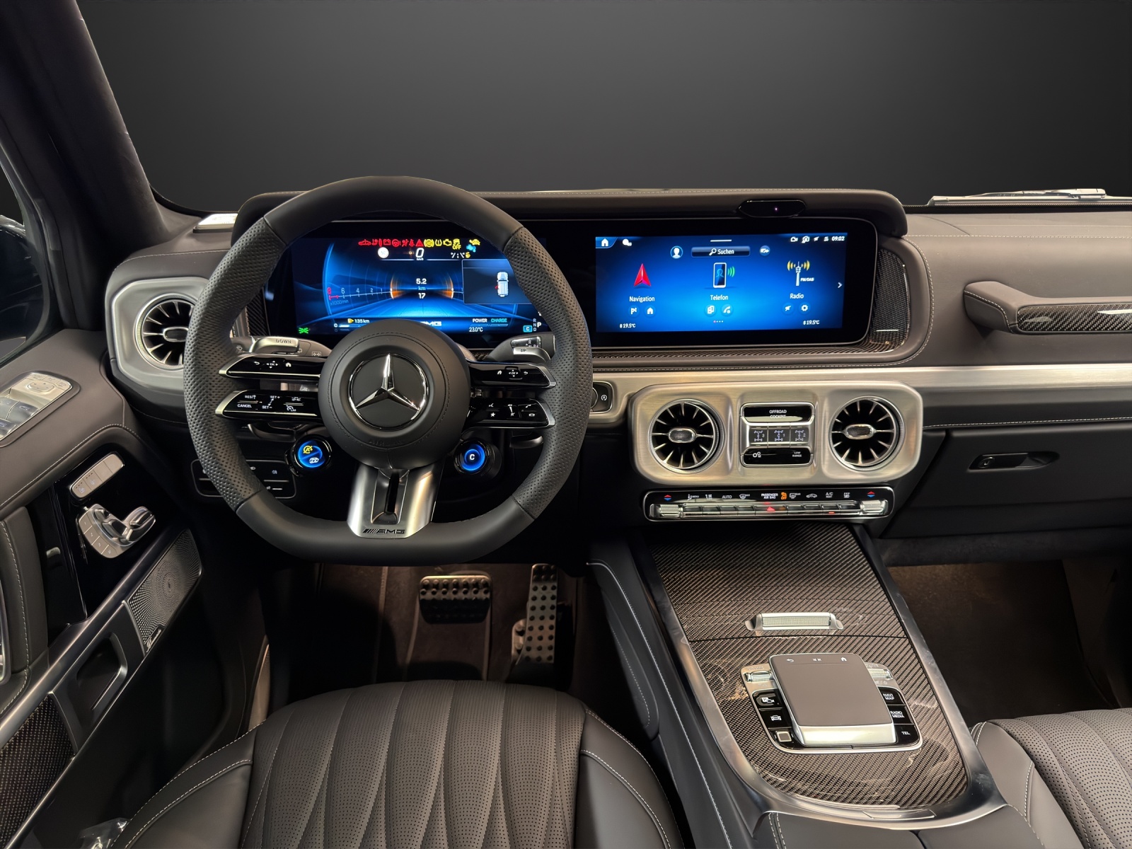 MERCEDES-BENZ G 63 AMG 9G-Tronic-image-11