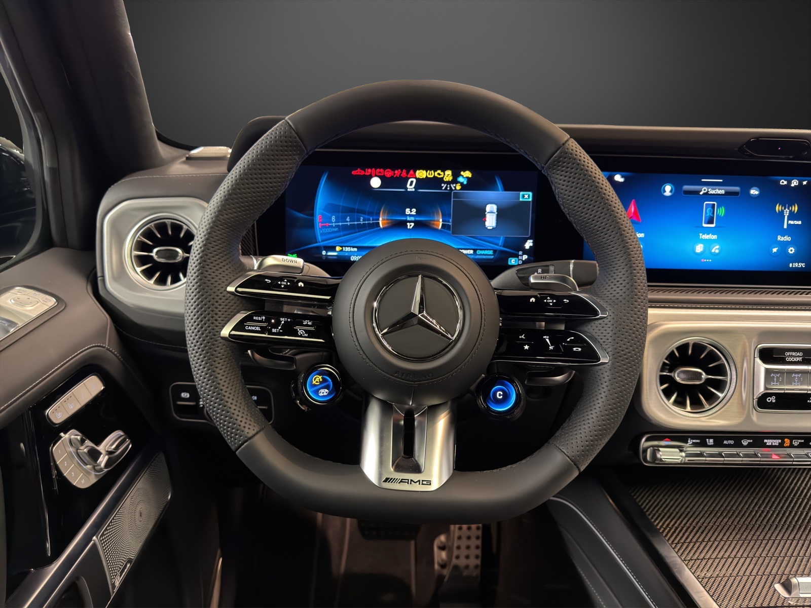 MERCEDES-BENZ G 63 AMG 9G-Tronic-image-12