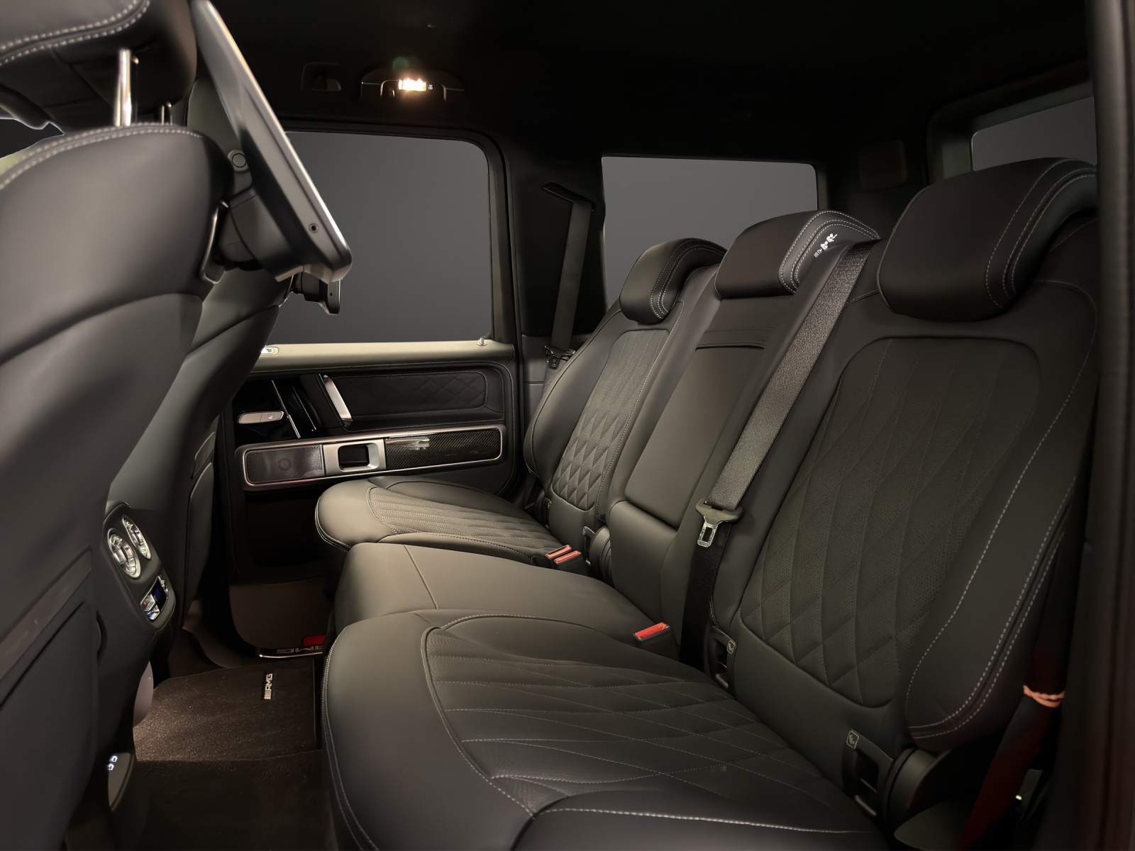 MERCEDES-BENZ G 63 AMG 9G-Tronic-image-14