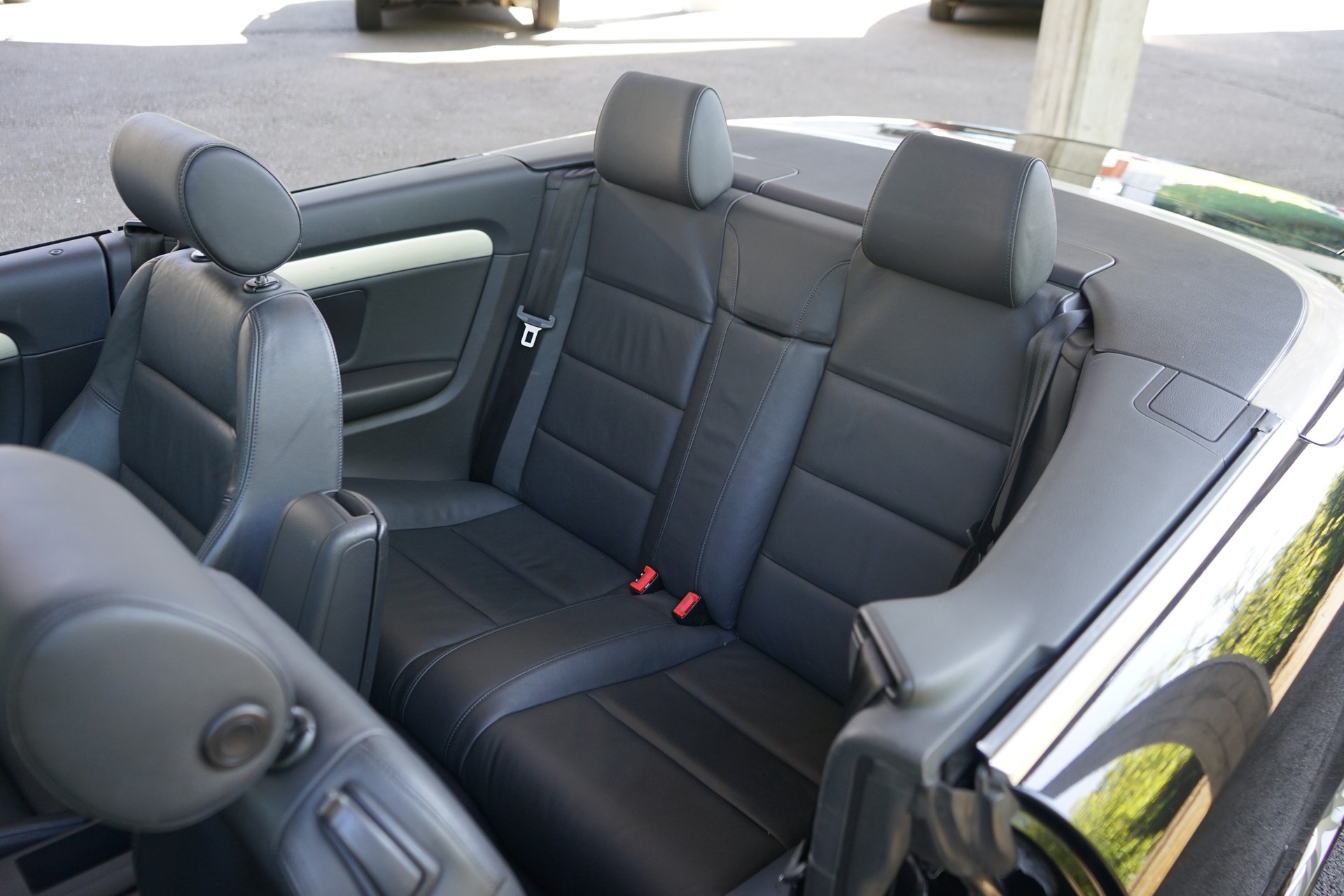 AUDI A4 Cabriolet 3.2 FSI quattro S-Line-image-7