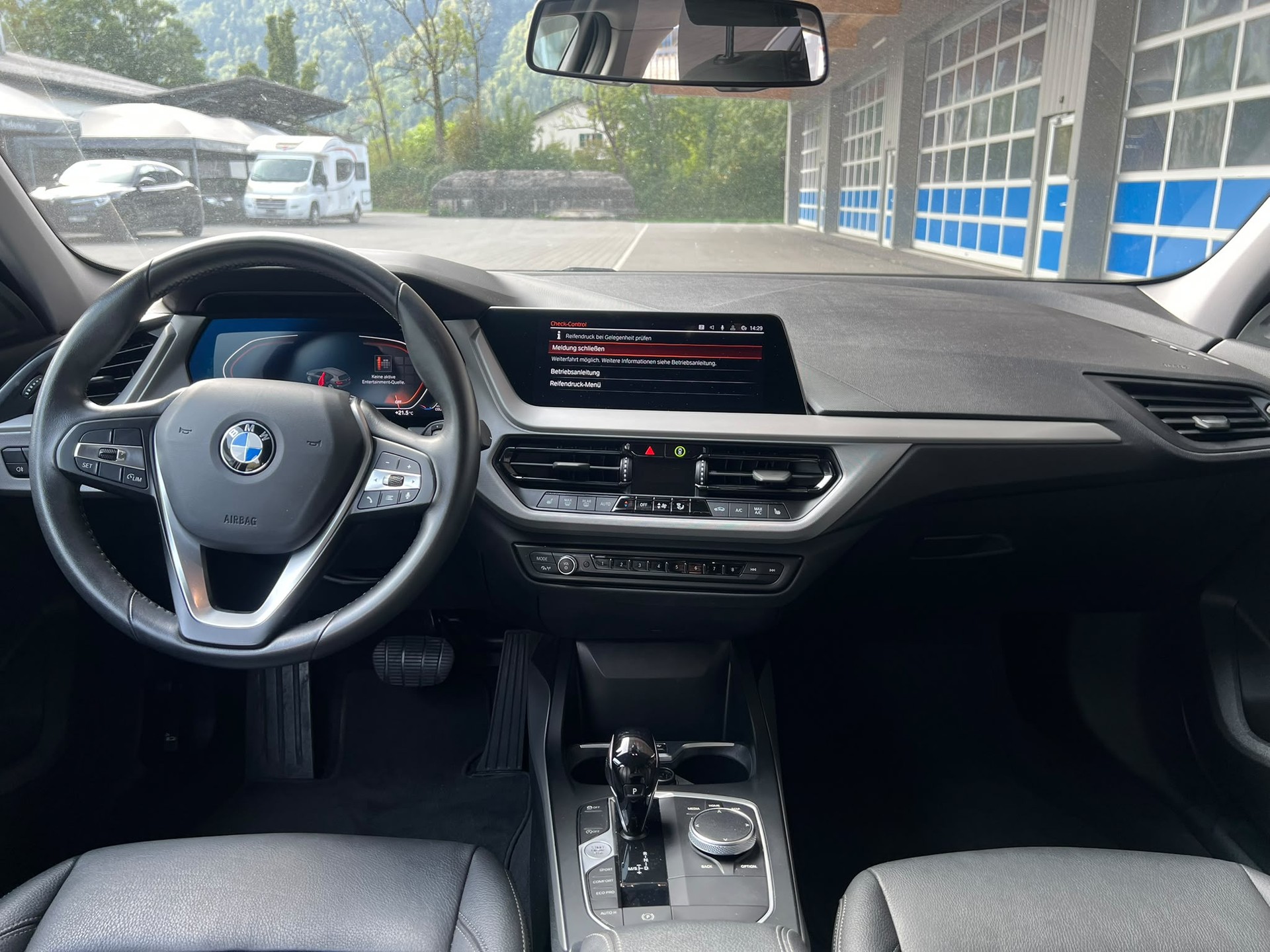 BMW 120d xDrive Steptronic-image-12