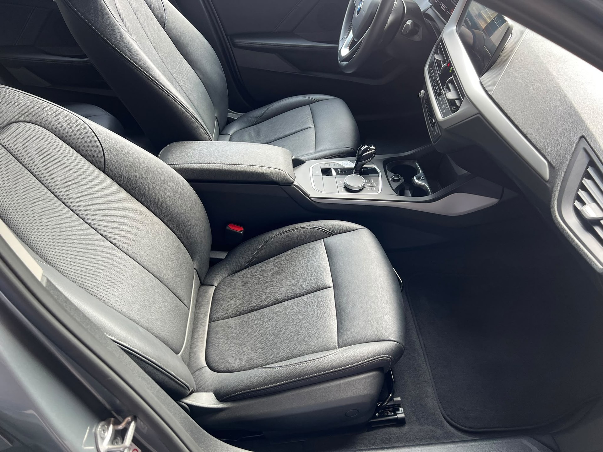 BMW 120d xDrive Steptronic-image-9