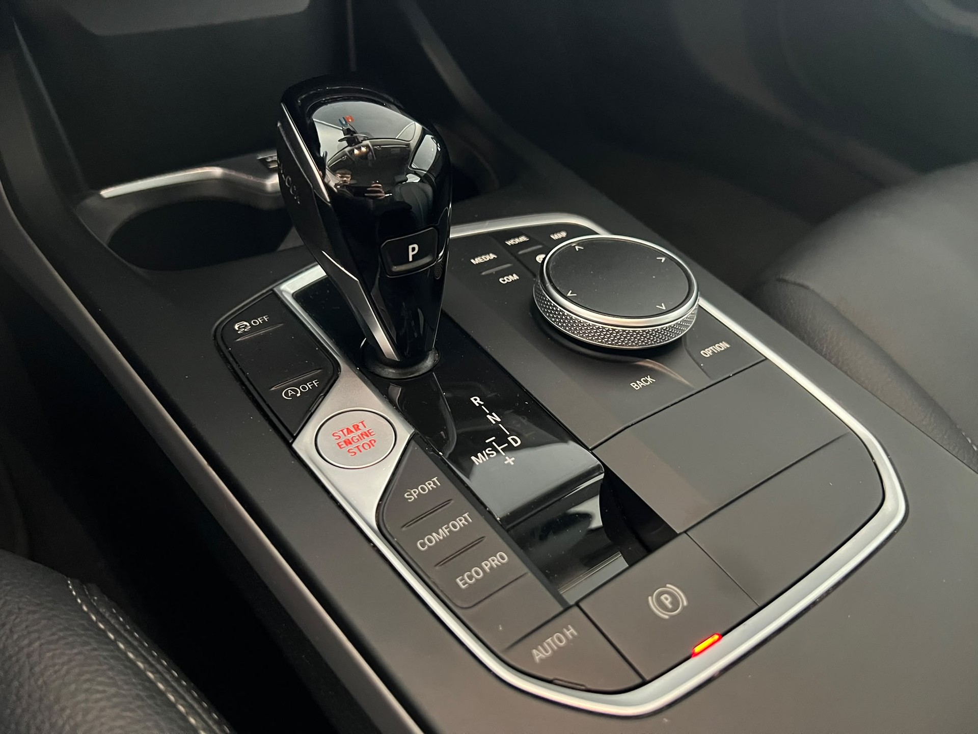 BMW 120d xDrive Steptronic-image-14