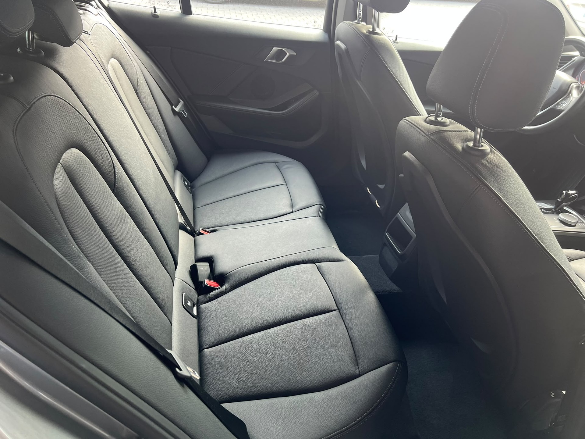 BMW 120d xDrive Steptronic-image-11