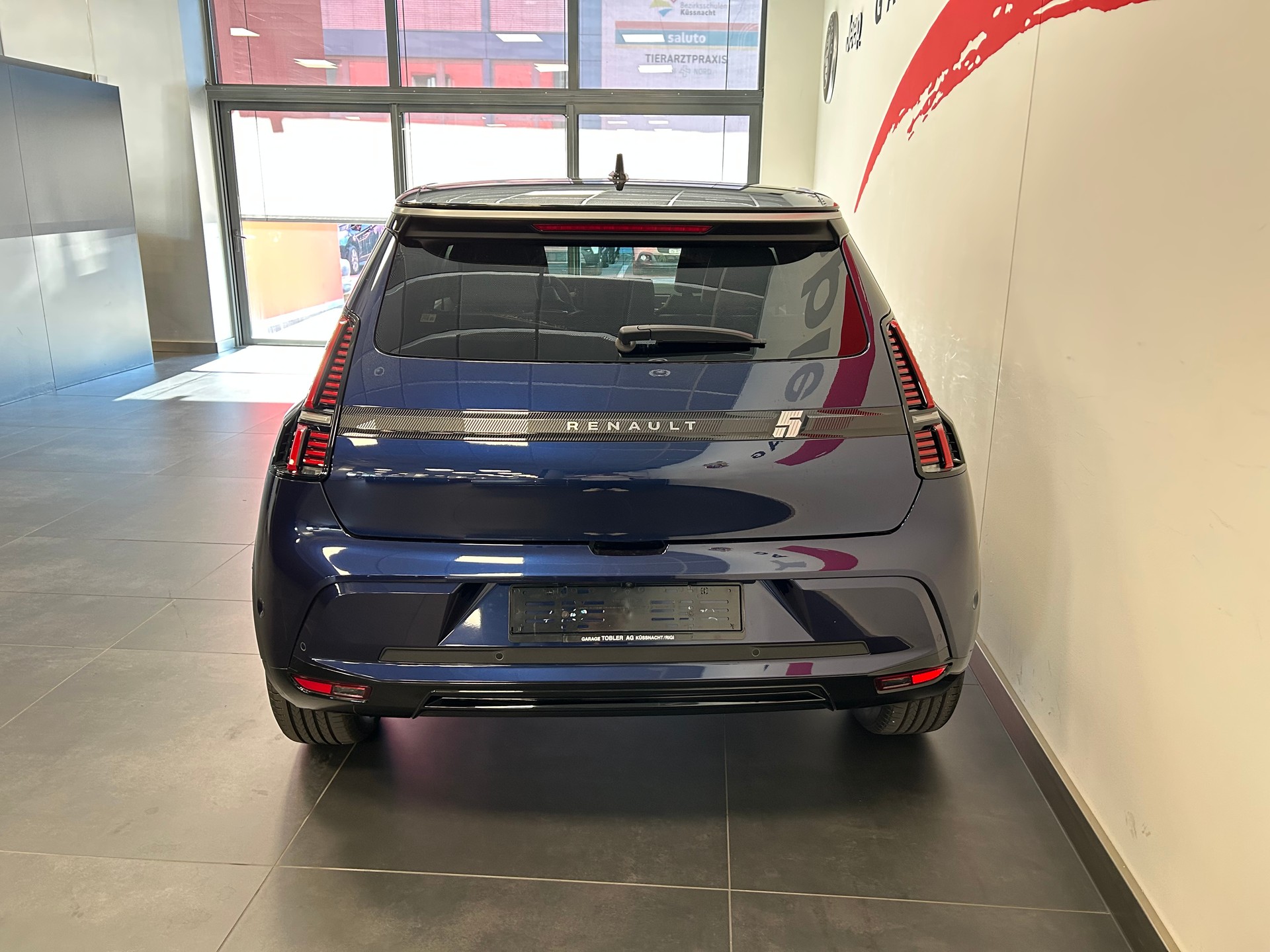 RENAULT R5 E-Tech Comfort Range 52 kWh Roland Garros-image-19