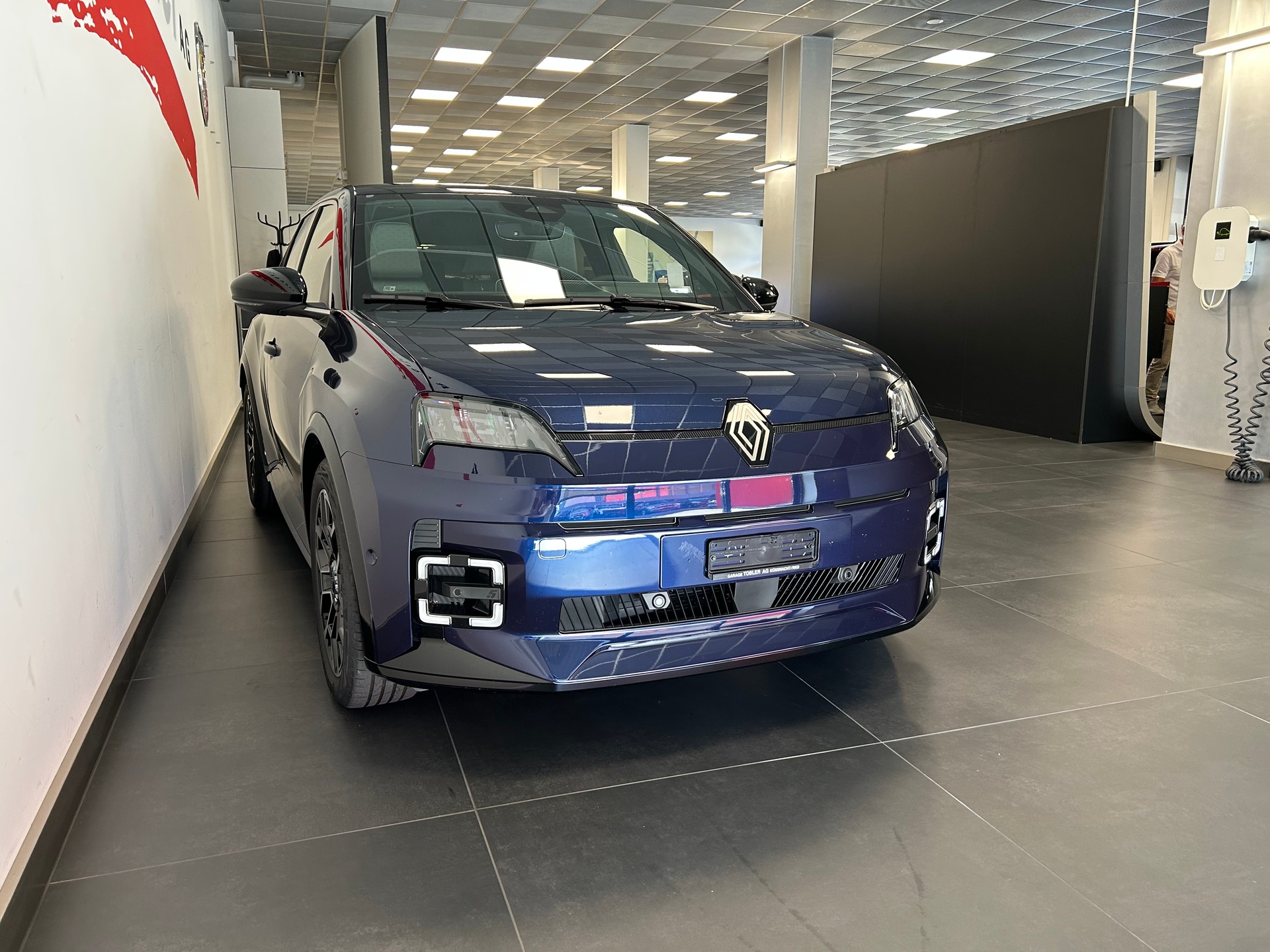 RENAULT R5 E-Tech Comfort Range 52 kWh Roland Garros-image-5