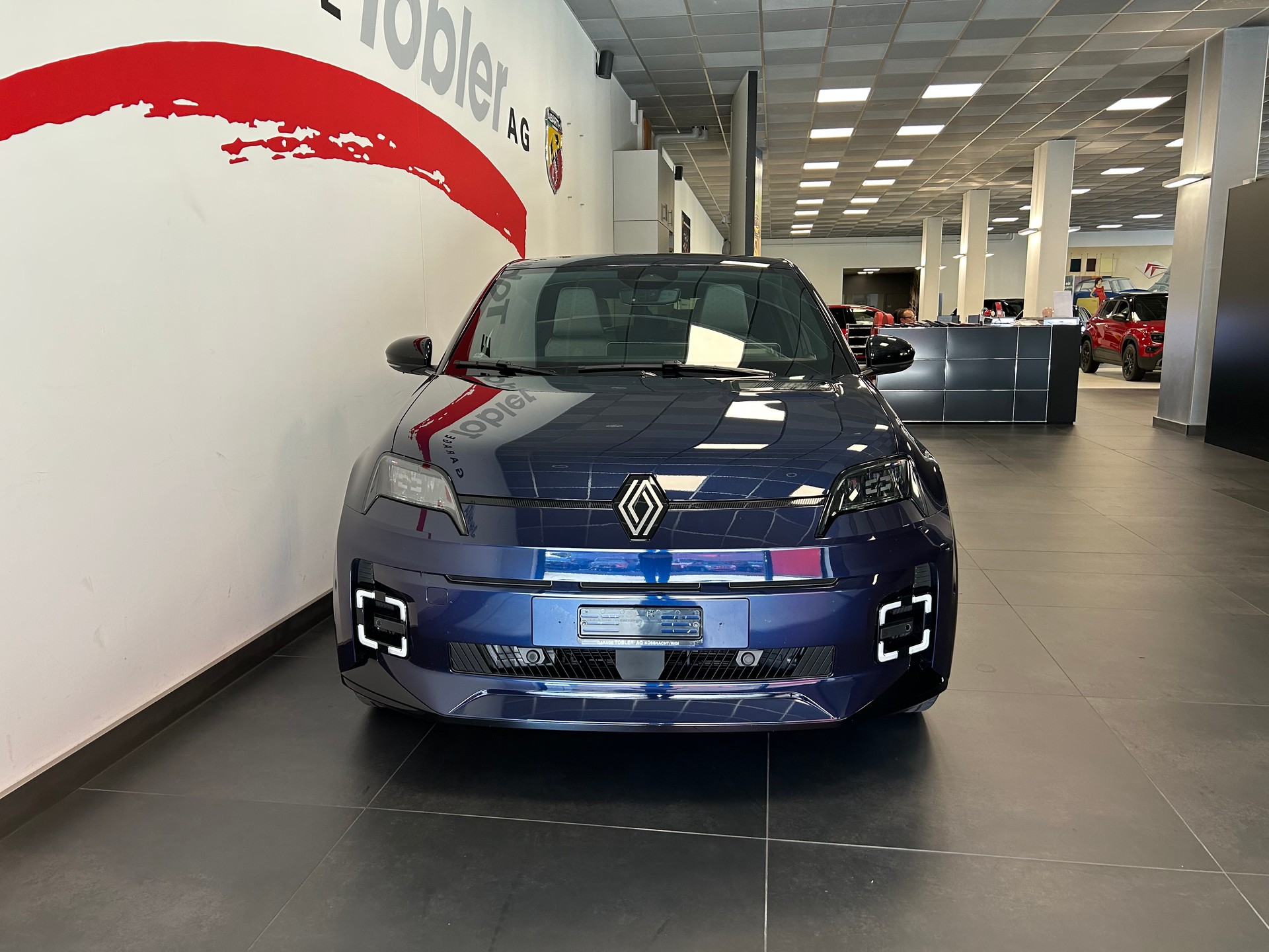 RENAULT R5 E-Tech Comfort Range 52 kWh Roland Garros-image-4