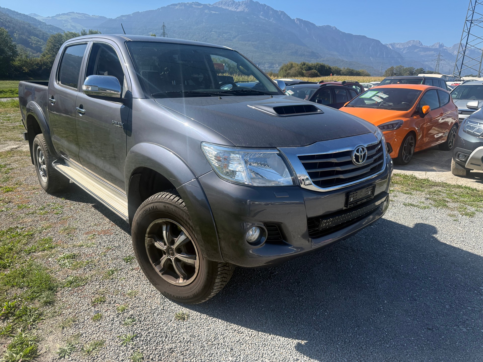 TOYOTA Hilux 3.0 DoubleCab LineaSol A-image-3