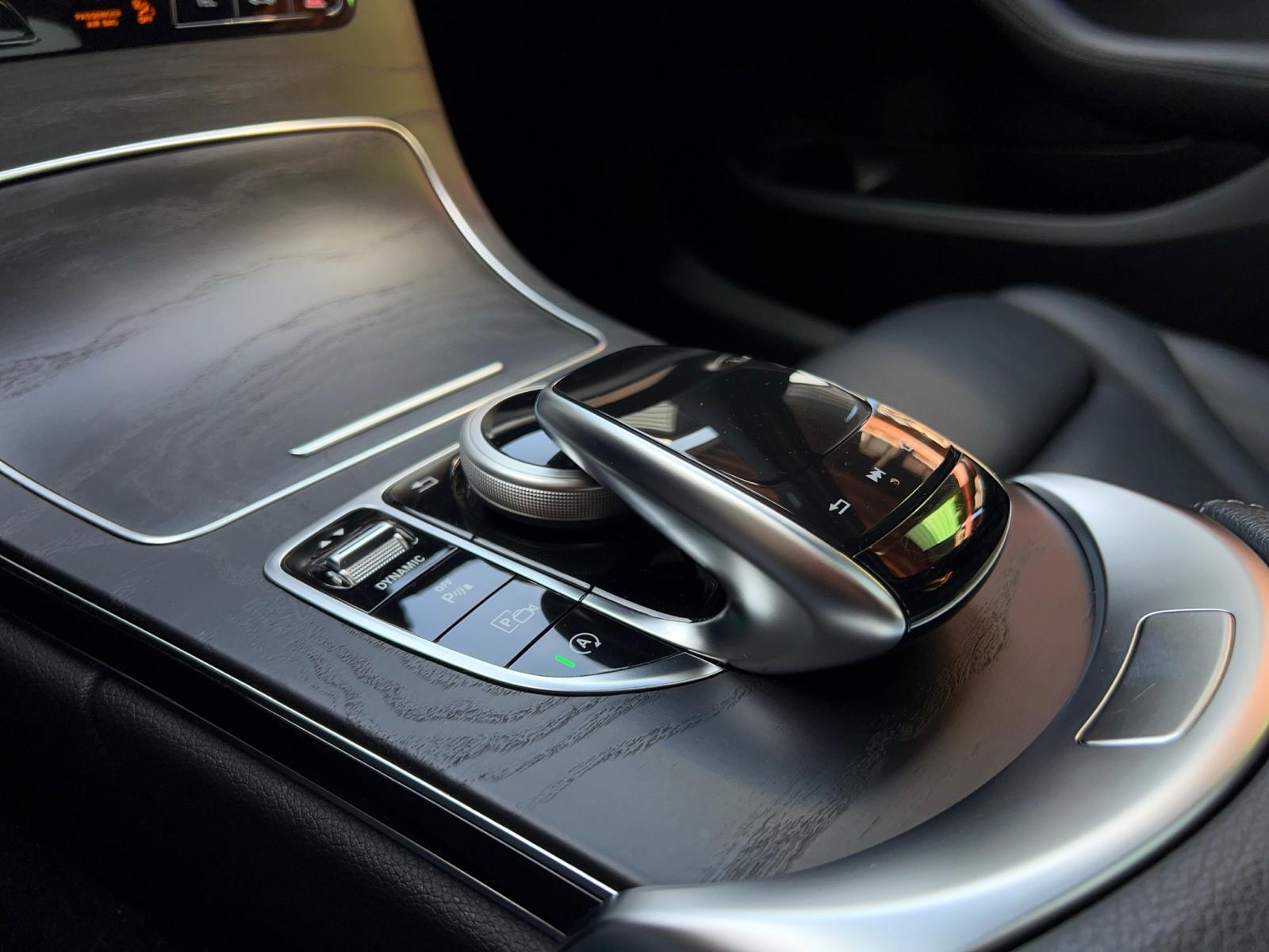 MERCEDES-BENZ C 300 d AMG Line 4Matic 9G-Tronic-image-20