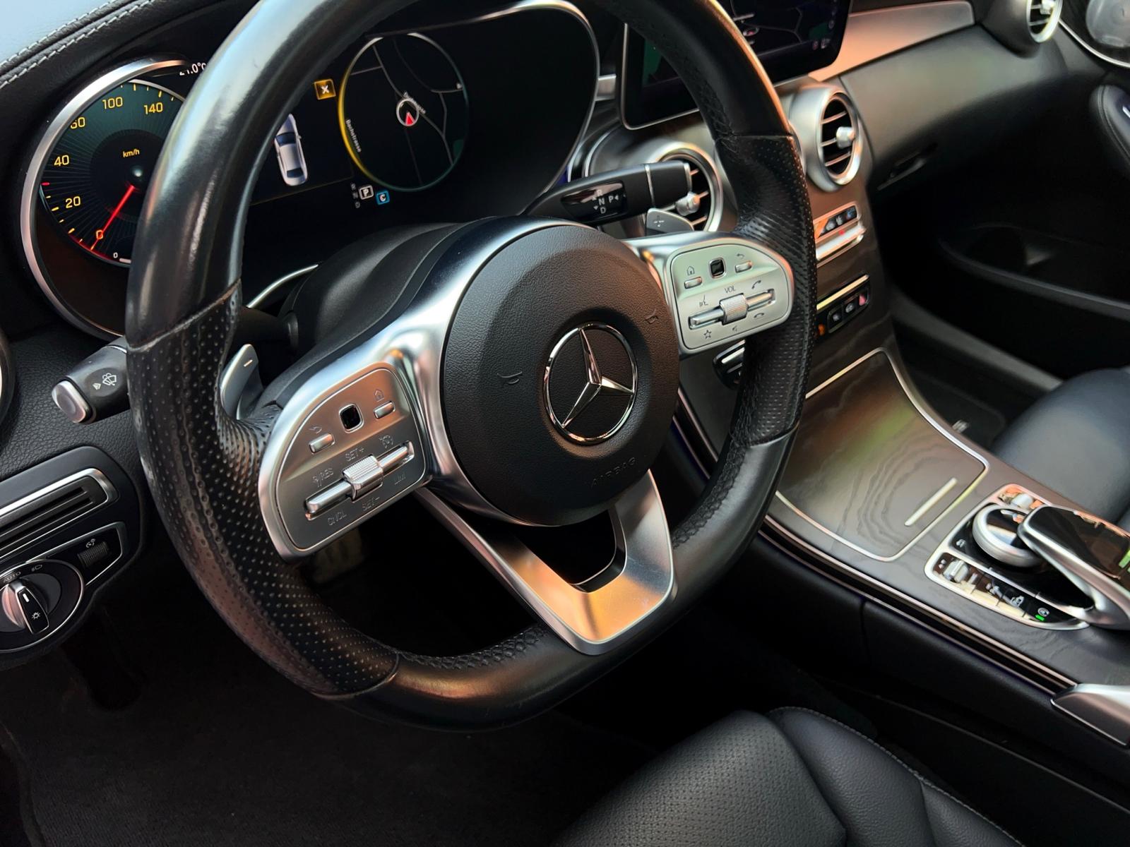 MERCEDES-BENZ C 300 d AMG Line 4Matic 9G-Tronic-image-16