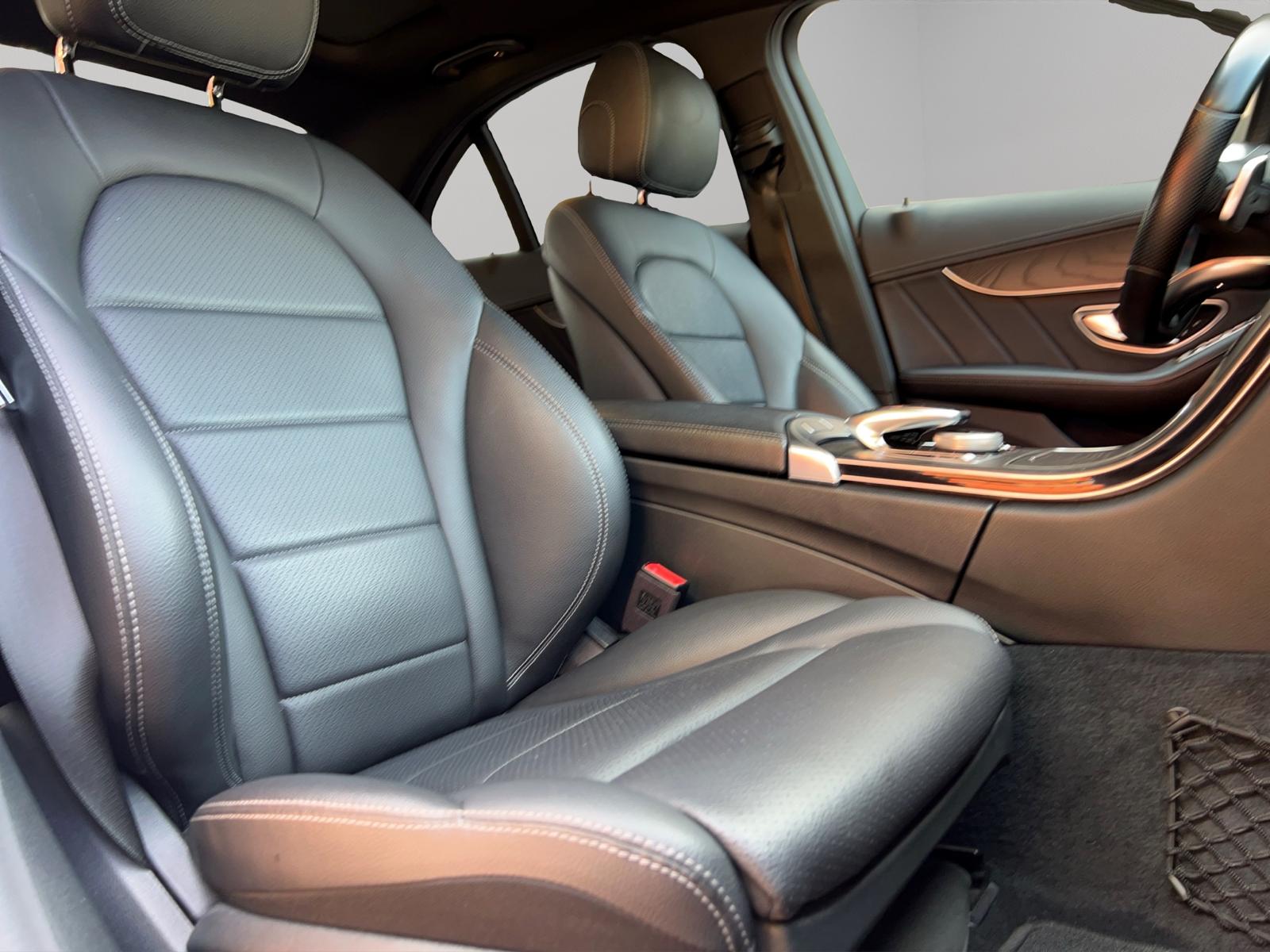 MERCEDES-BENZ C 300 d AMG Line 4Matic 9G-Tronic-image-12