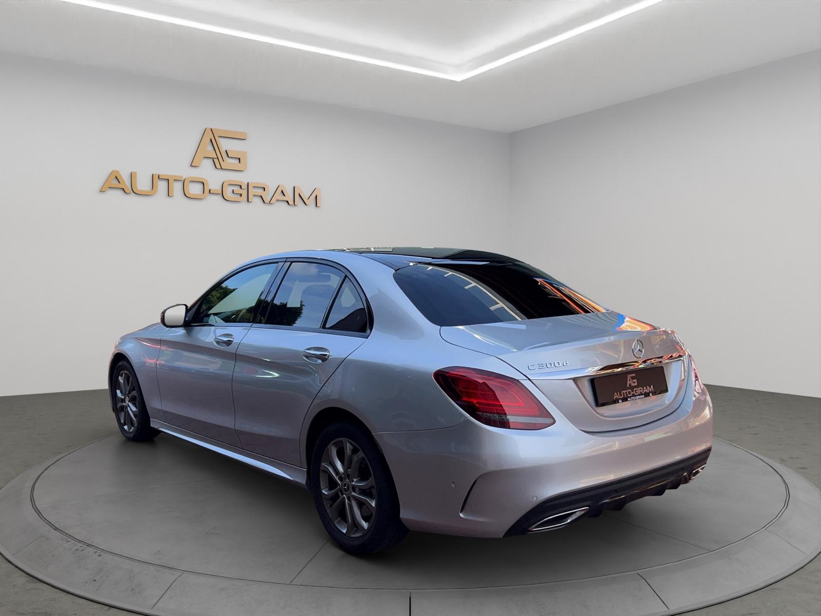 MERCEDES-BENZ C 300 d AMG Line 4Matic 9G-Tronic-image-2