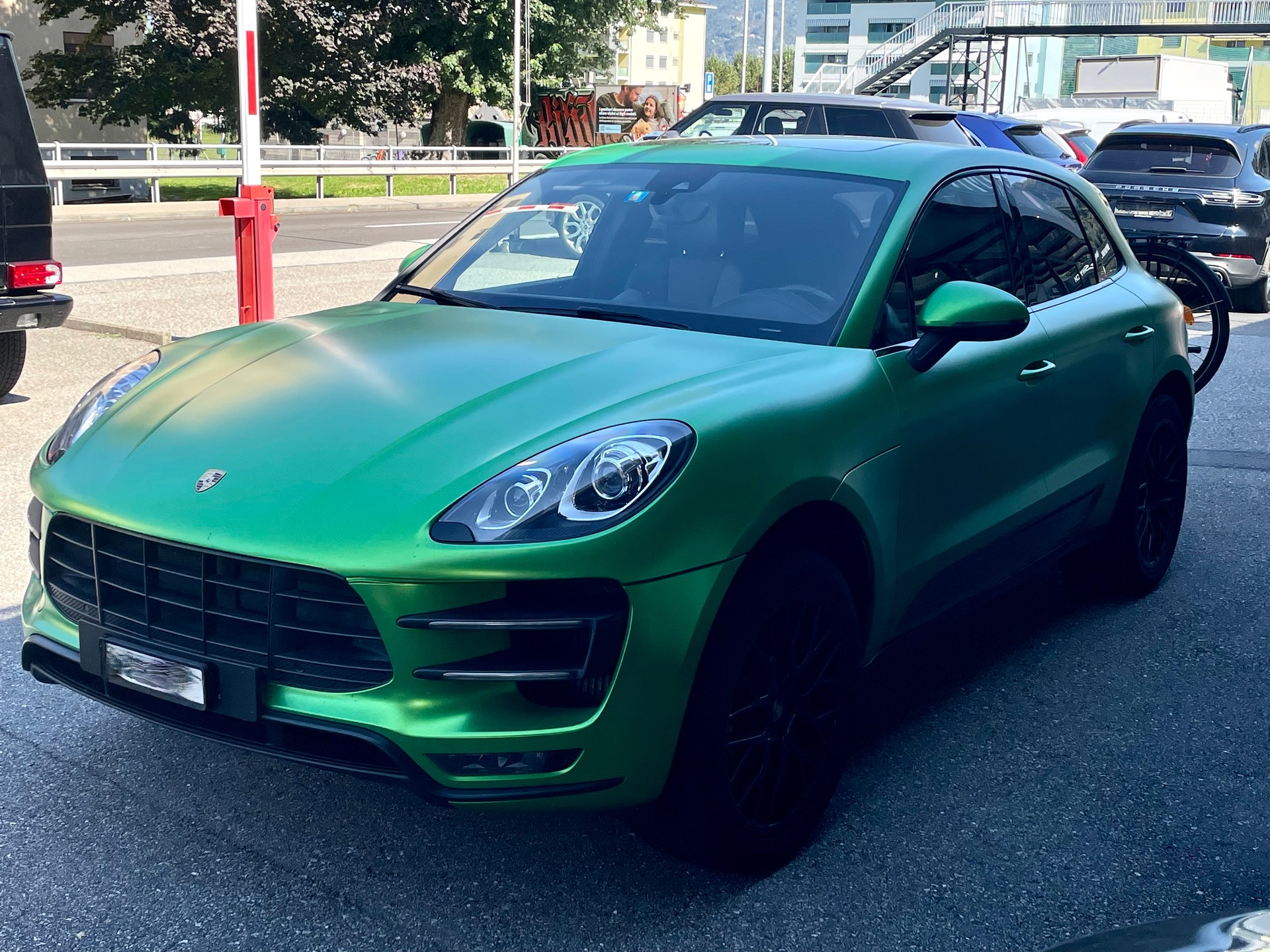 PORSCHE Macan Turbo PDK-image-1