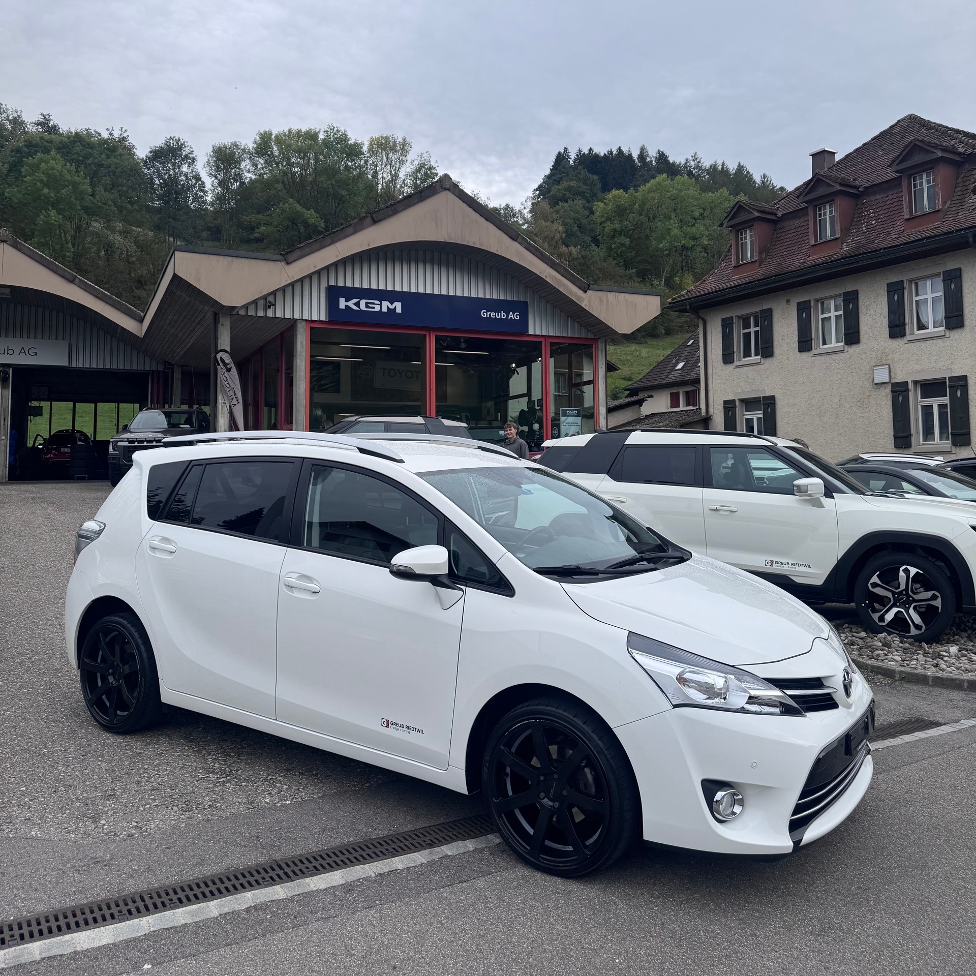 TOYOTA Verso 1.8 Swiss Trend Multidrive S-image-6