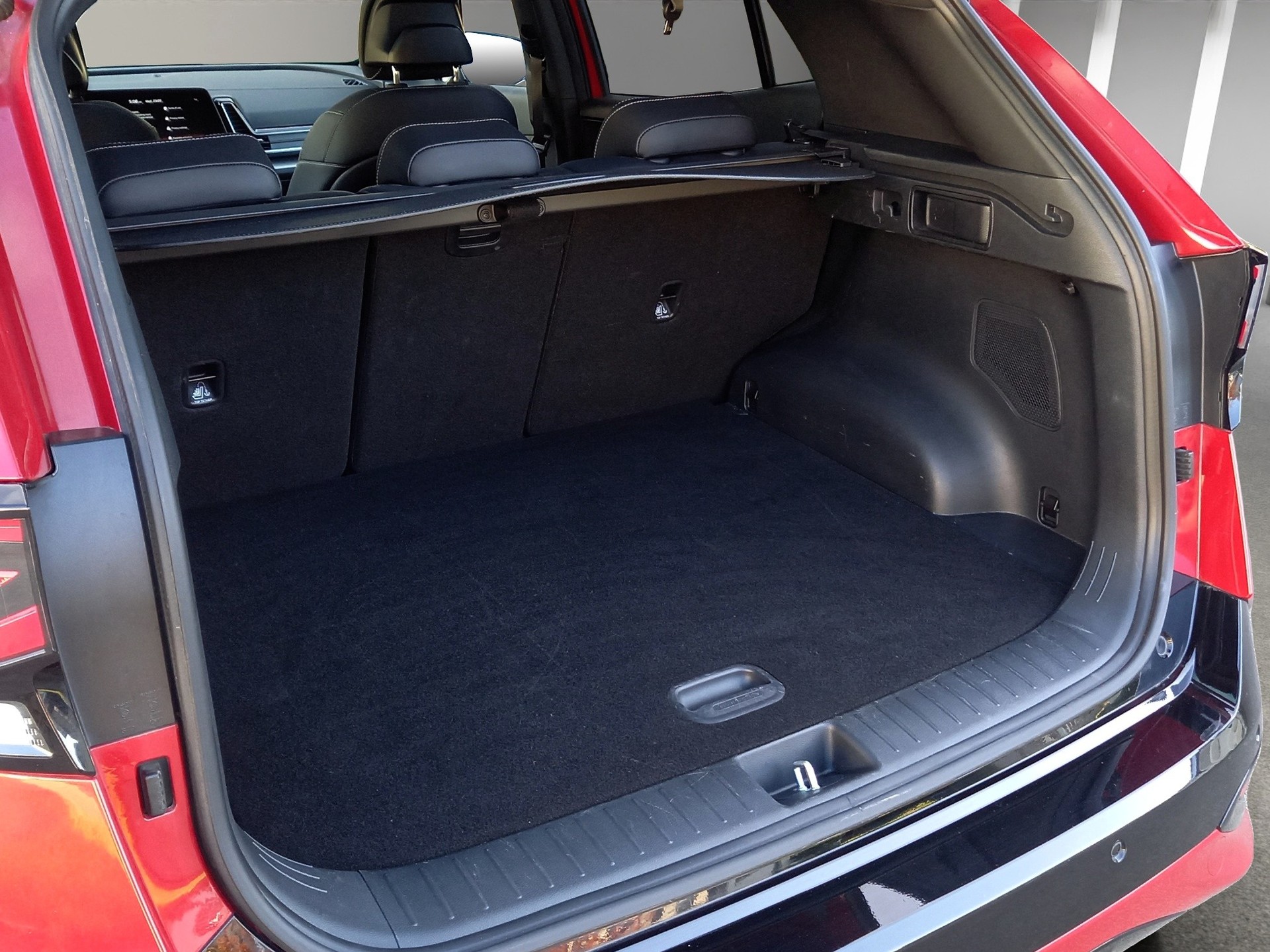 KIA Sportage 1.6 T-GDi Hybrid GT-Line-image-13