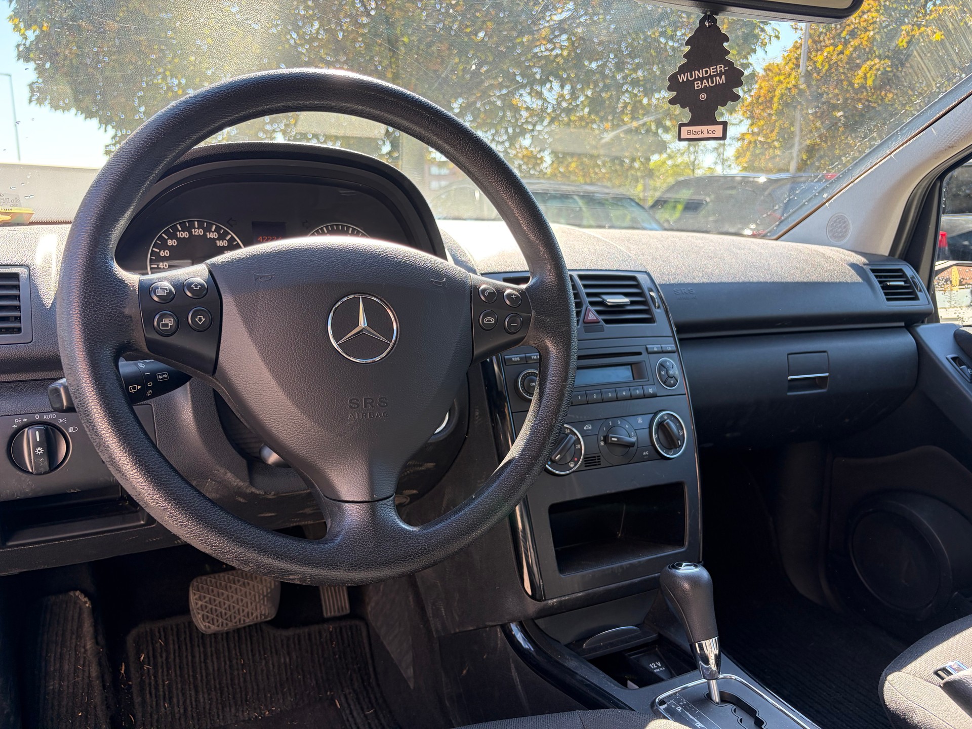 MERCEDES-BENZ A 150 Classic Edition A-image-8