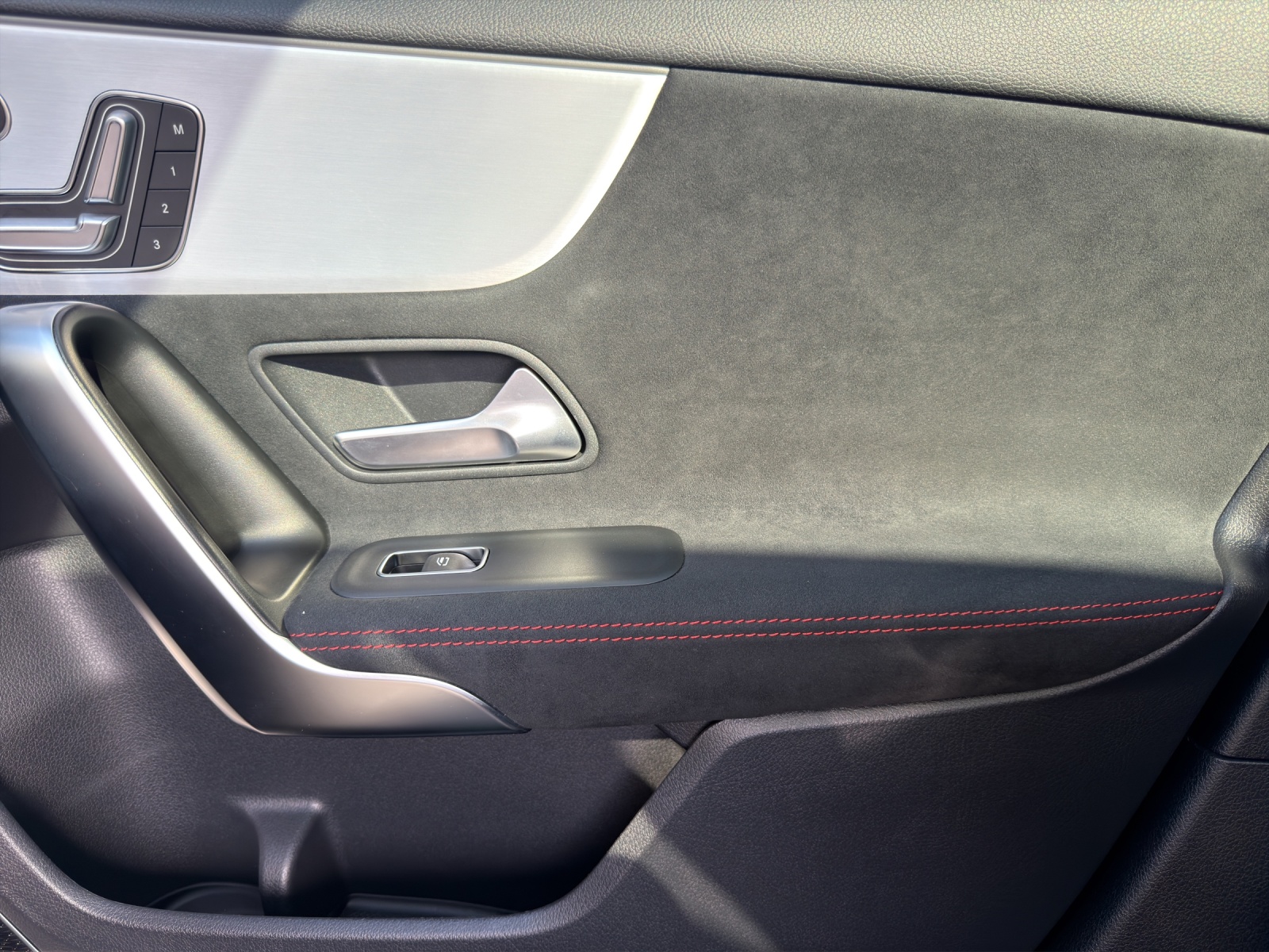 MERCEDES-BENZ A AMG 35 4Matic 8G-DCT-image-16