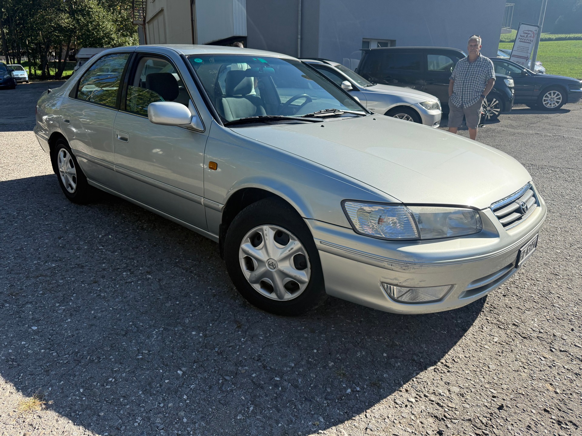 TOYOTA Camry 2.2-image-1