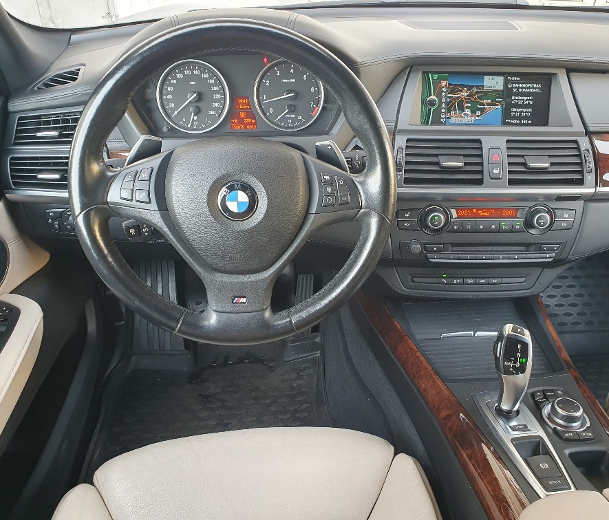 BMW X5 xDrive 50i Steptronic-image-5