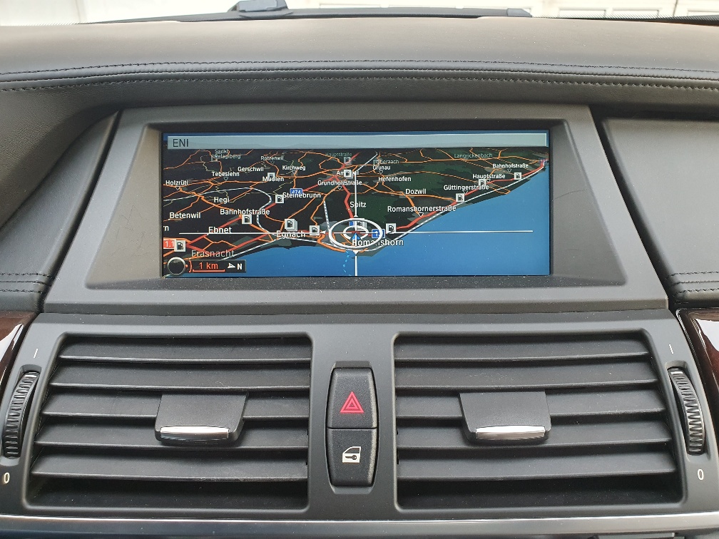 BMW X5 xDrive 50i Steptronic-image-14