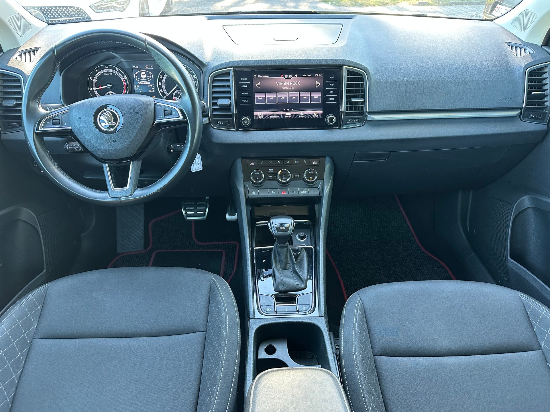 SKODA Karoq 1.5 TSI ACT Ambition DSG-image-8