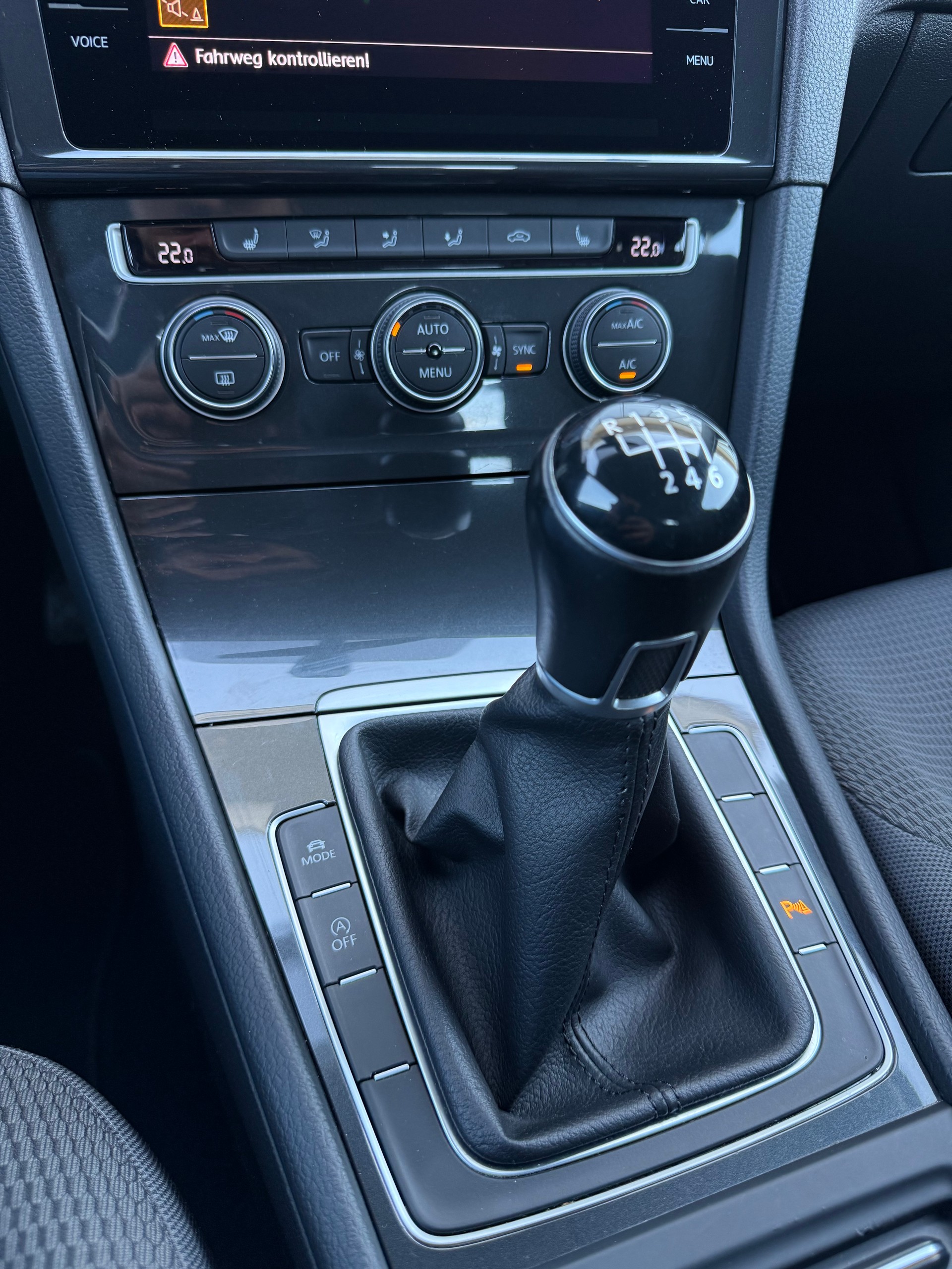 VW Golf 1.5 TSI EVO Comfortline-image-14
