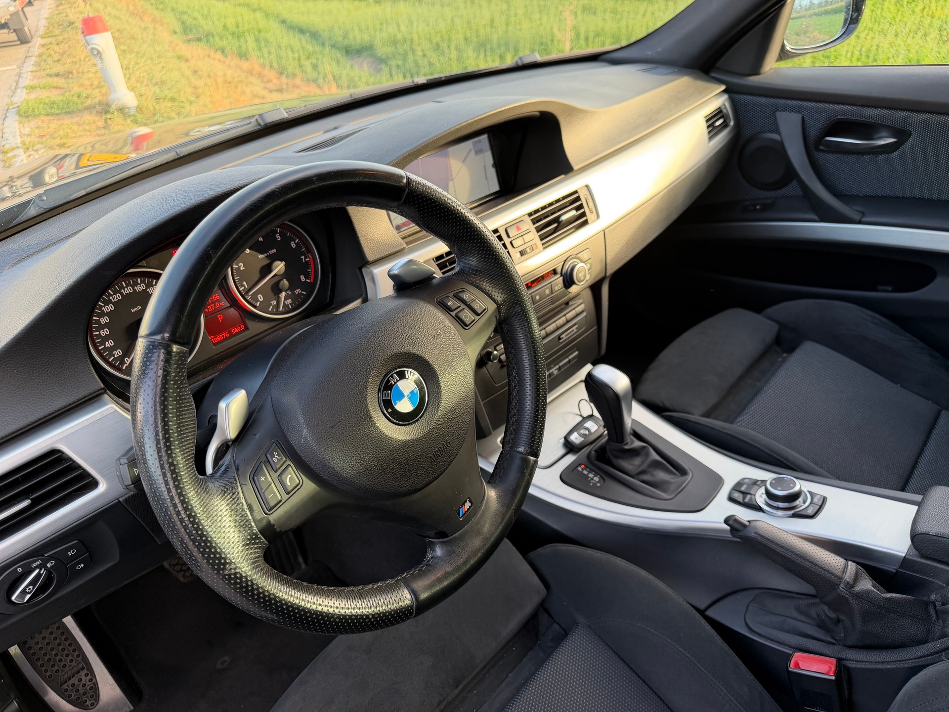 BMW 335i XDrive Touring Steptronic *M-Sportpaket*-image-20