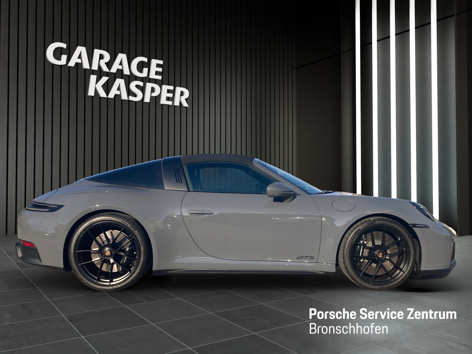 PORSCHE 911 Targa 4 GTS-image-5