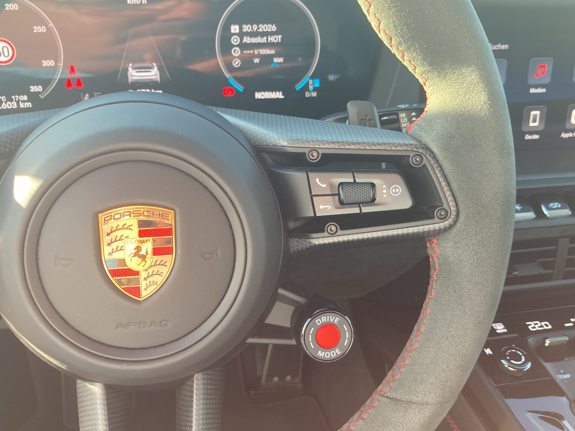 PORSCHE 911 Targa 4 GTS-image-20