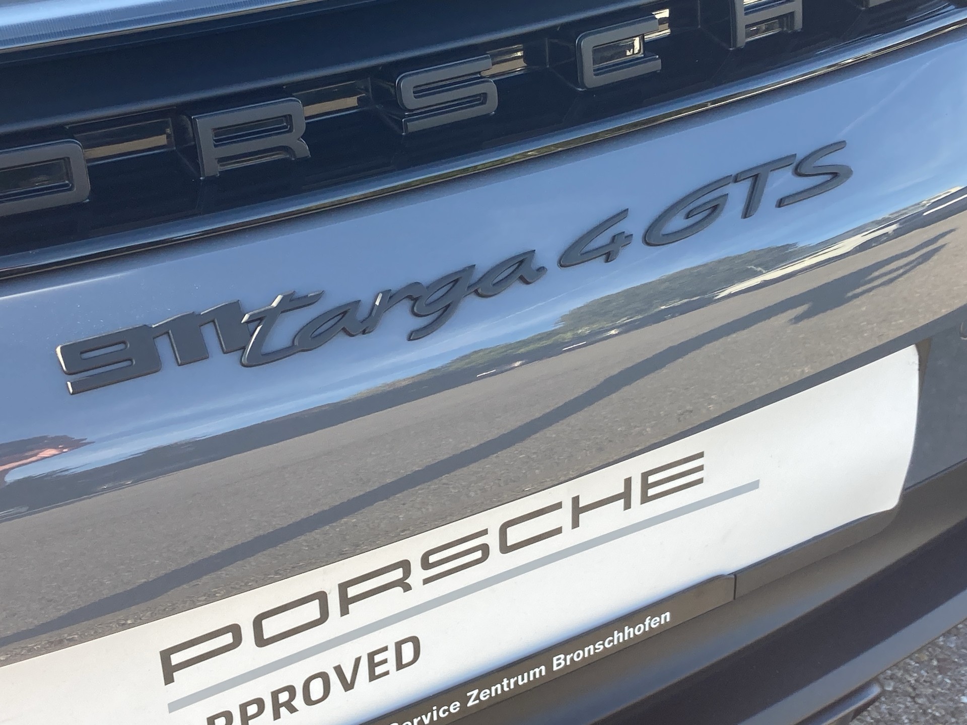 PORSCHE 911 Targa 4 GTS-image-23