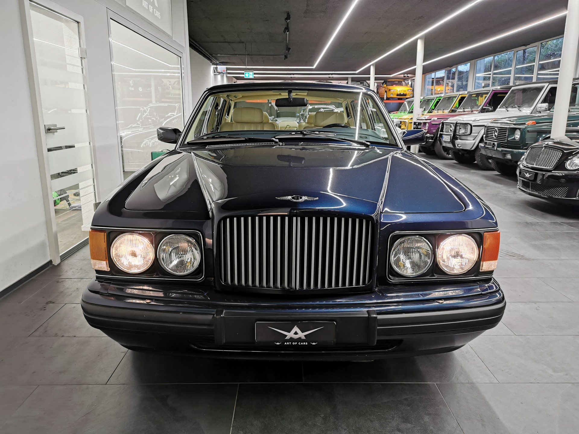 BENTLEY Brooklands "R" Turbo ROYAL BLUE /MAGNOLIA GIORGIO ARMANI SPEC 305 PS EINER VON 200 STÜCK-image-1