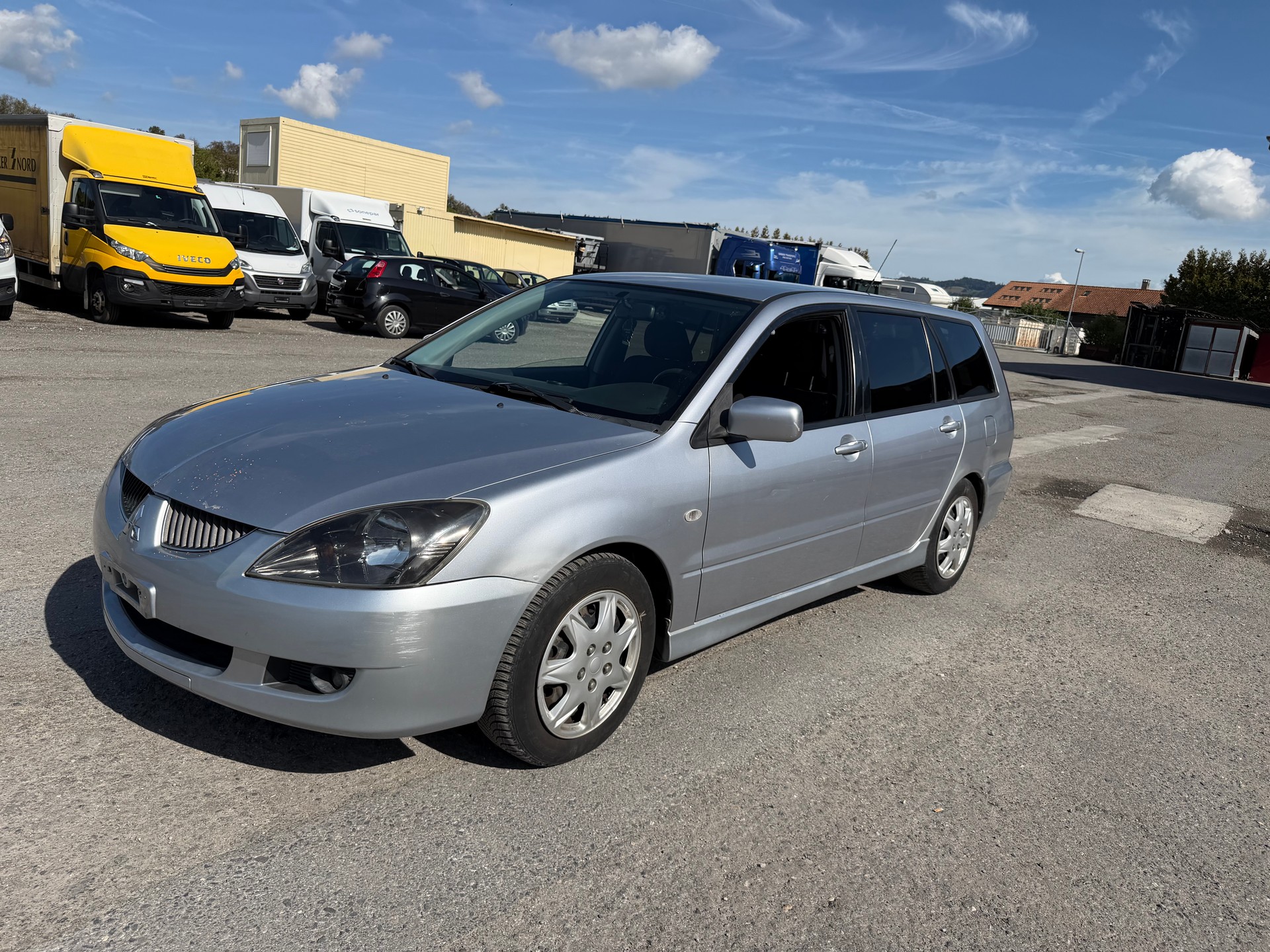 MITSUBISHI Lancer 2.0 Intense (Sport) Wagon-image-2