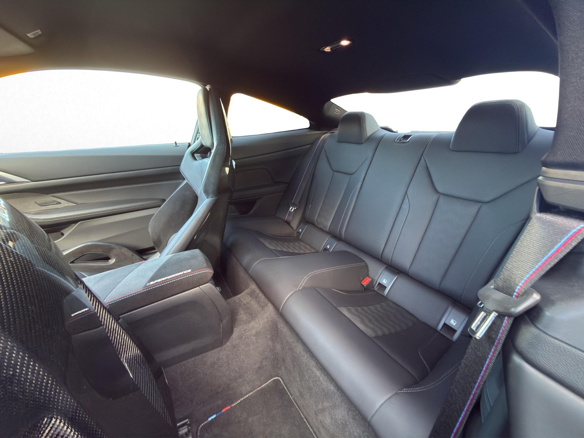 BMW M4 Competition xDrive Coupé * M CARBON SCHALENSITZE * CARBON EXTERIEUR+INTERIEUR * LASERLICHT *-image-30