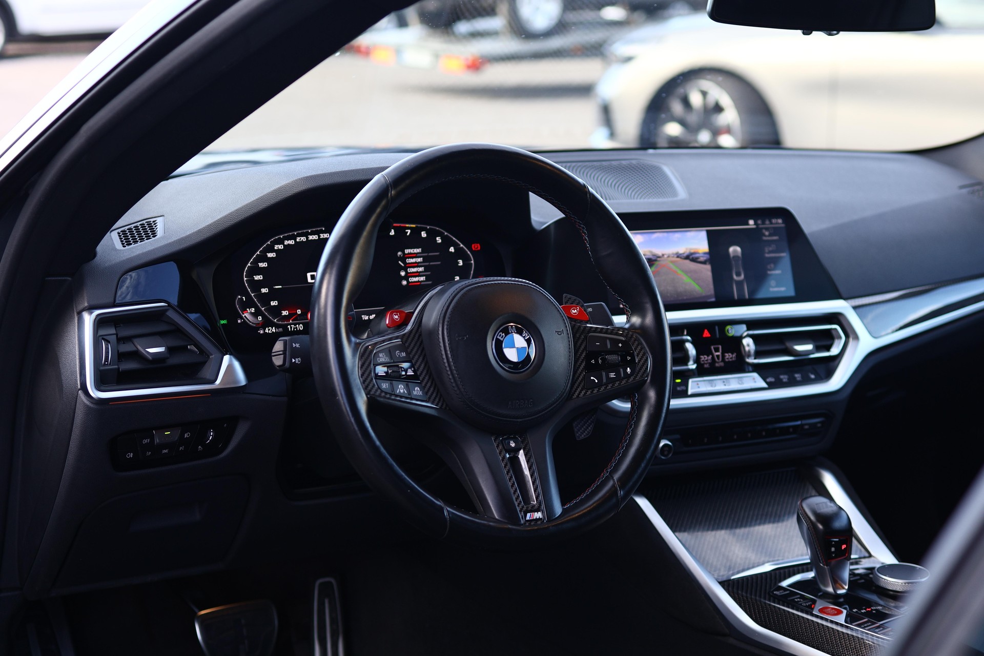 BMW M4 Competition xDrive Coupé * M CARBON SCHALENSITZE * CARBON EXTERIEUR+INTERIEUR * LASERLICHT *-image-18