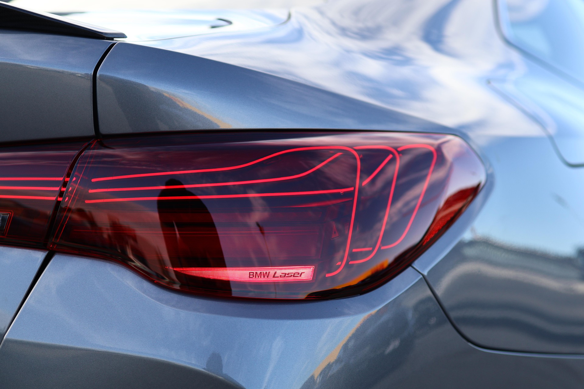 BMW M4 Competition xDrive Coupé * M CARBON SCHALENSITZE * CARBON EXTERIEUR+INTERIEUR * LASERLICHT *-image-8