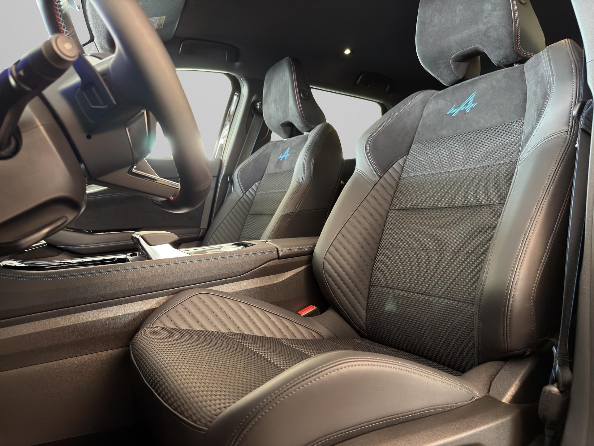 RENAULT Austral 1.2 E-Tech esprit Alpine-image-10