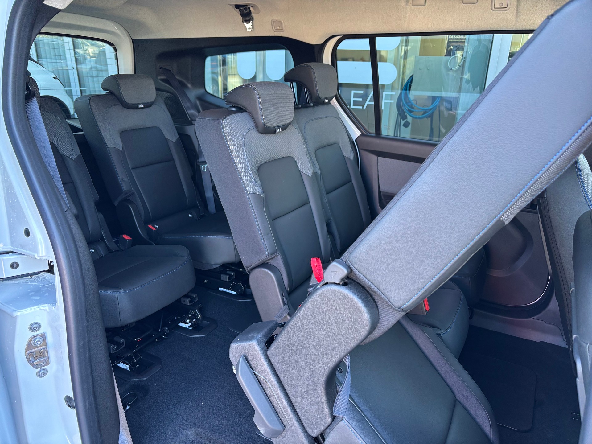 NISSAN Townstar Kombi L2 Tekna 7 Plätze Automat-image-7