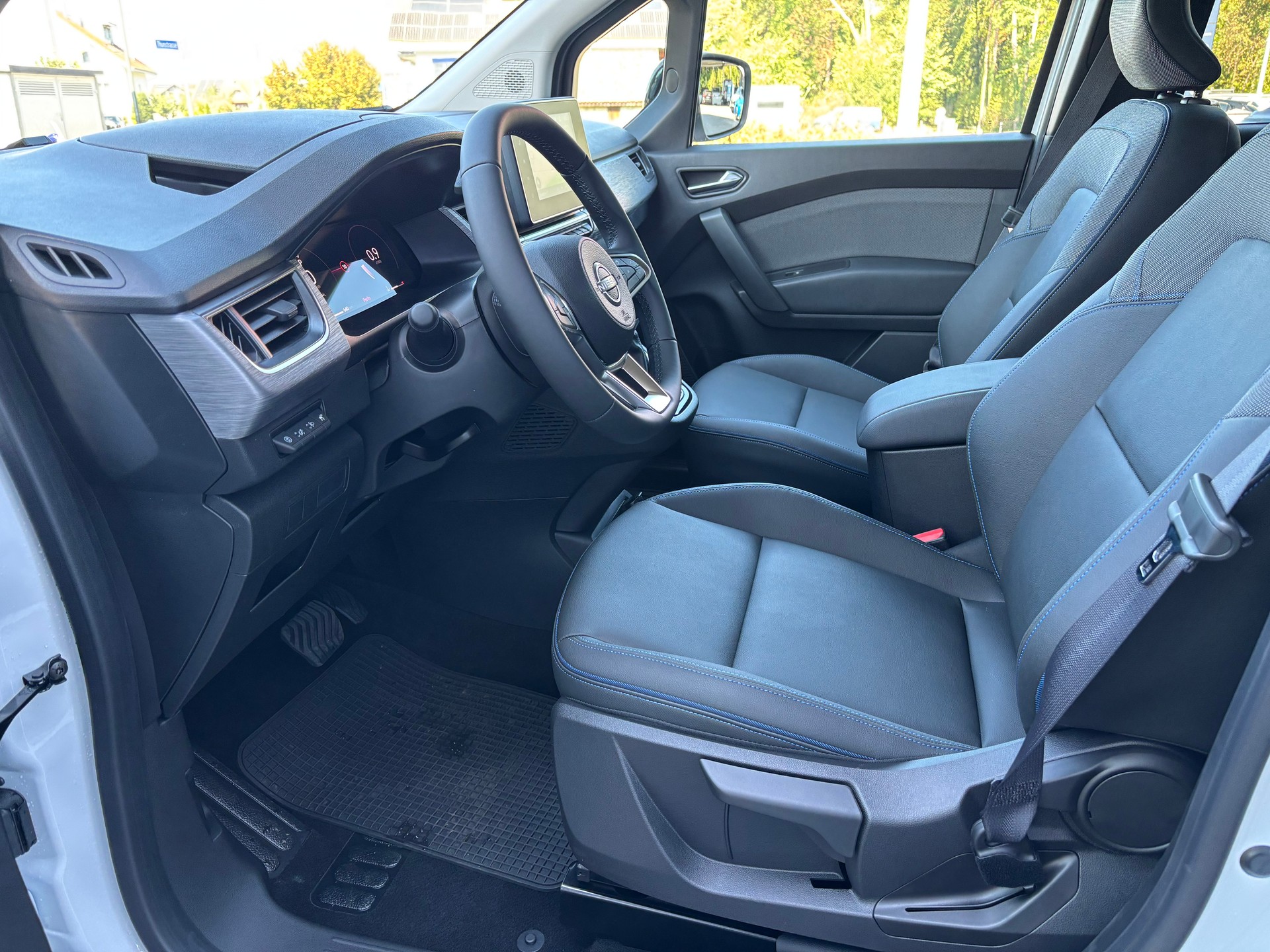 NISSAN Townstar Kombi L2 Tekna 7 Plätze Automat-image-11