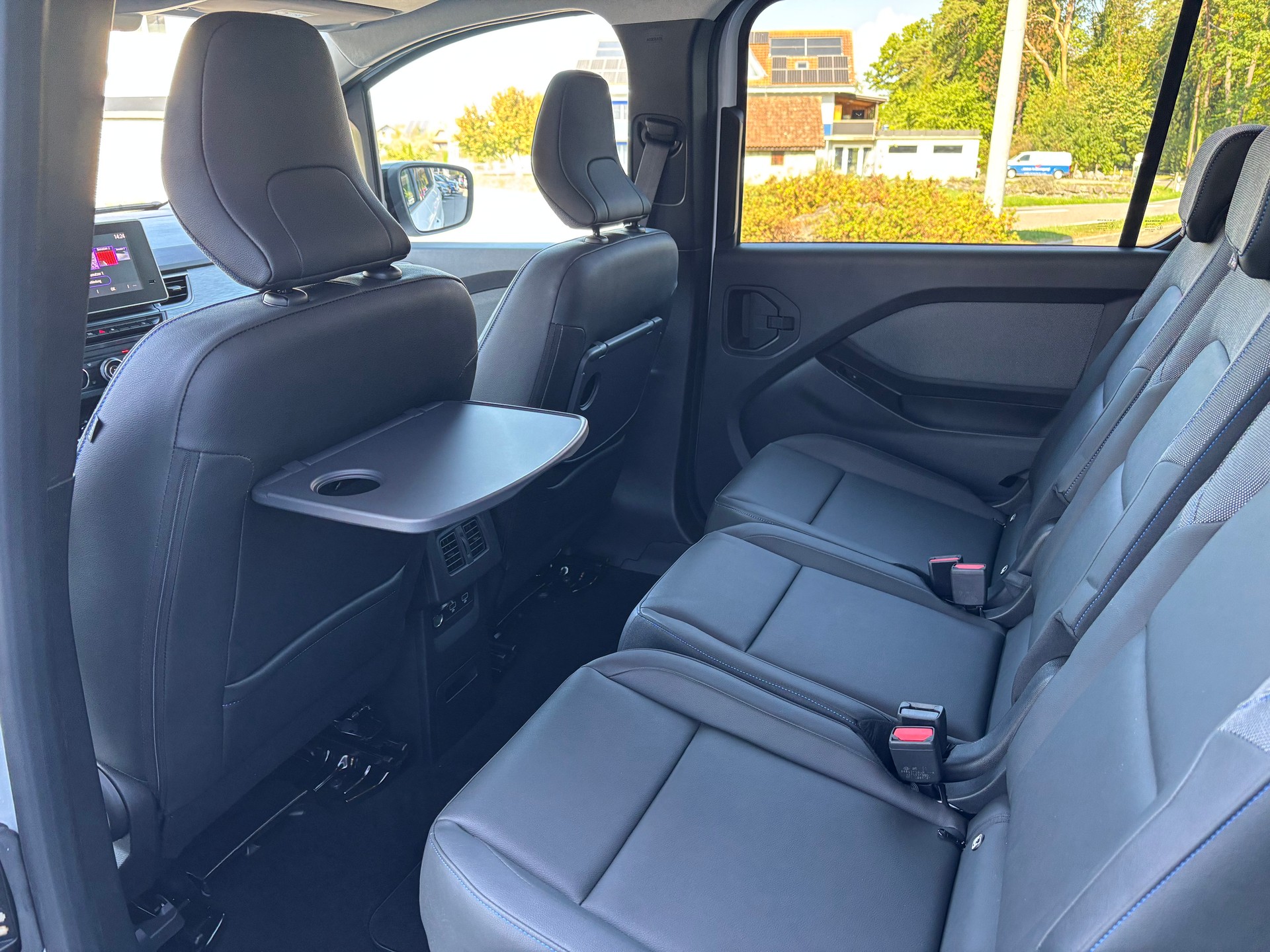 NISSAN Townstar Kombi L2 Tekna 7 Plätze Automat-image-8