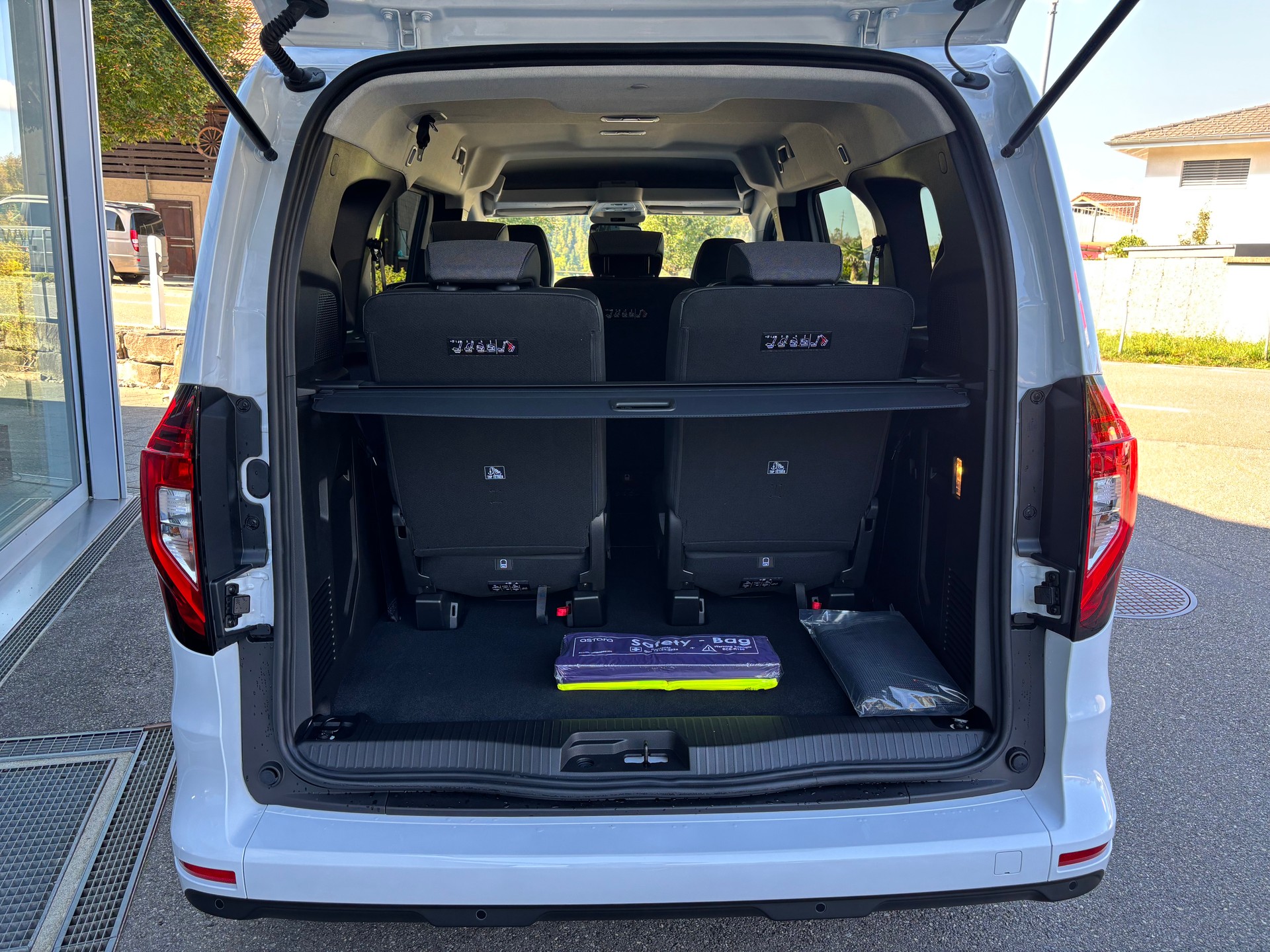 NISSAN Townstar Kombi L2 Tekna 7 Plätze Automat-image-4
